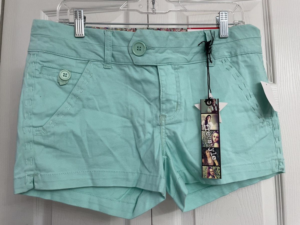 Other Free Style Revolution Sea Foam Green Short Shorts Size 11 Size 34" / US 12 / IT 48 - 1 Thumbnail