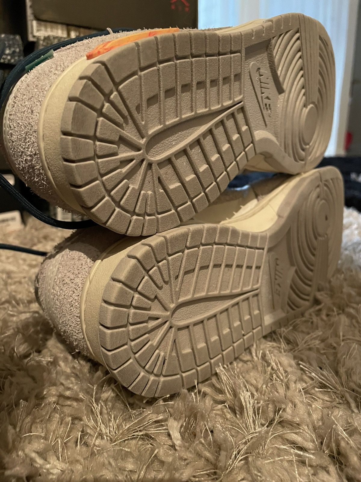 Nike × Off-White OFF WHITE x Nike Dunk Low Lot 16 Size US 8.5 / EU 41-42 - 9 Thumbnail