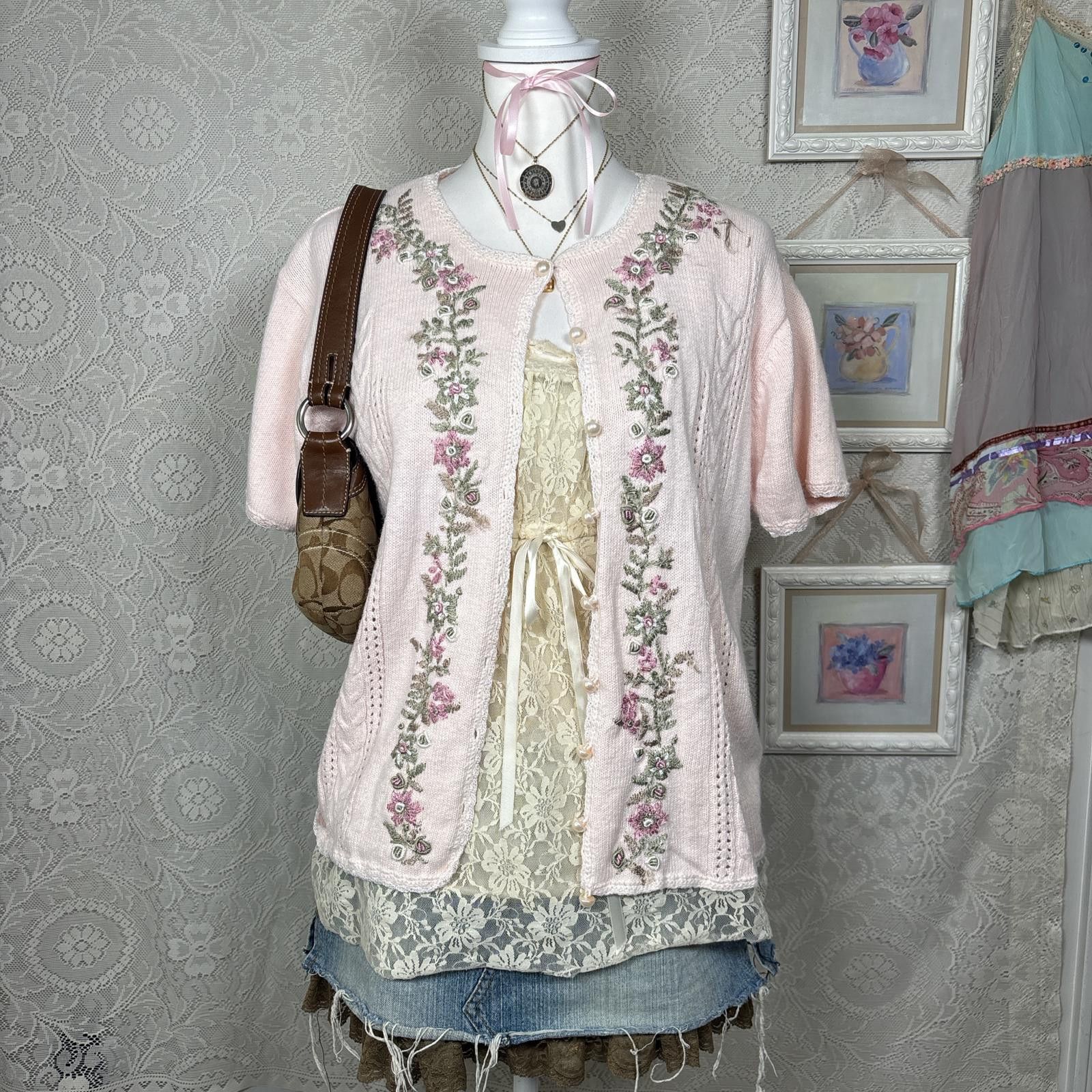 Other vintage floral shabby chic embroidered cardigan Size M / US 6-8 / IT 42-44 - 1 Thumbnail