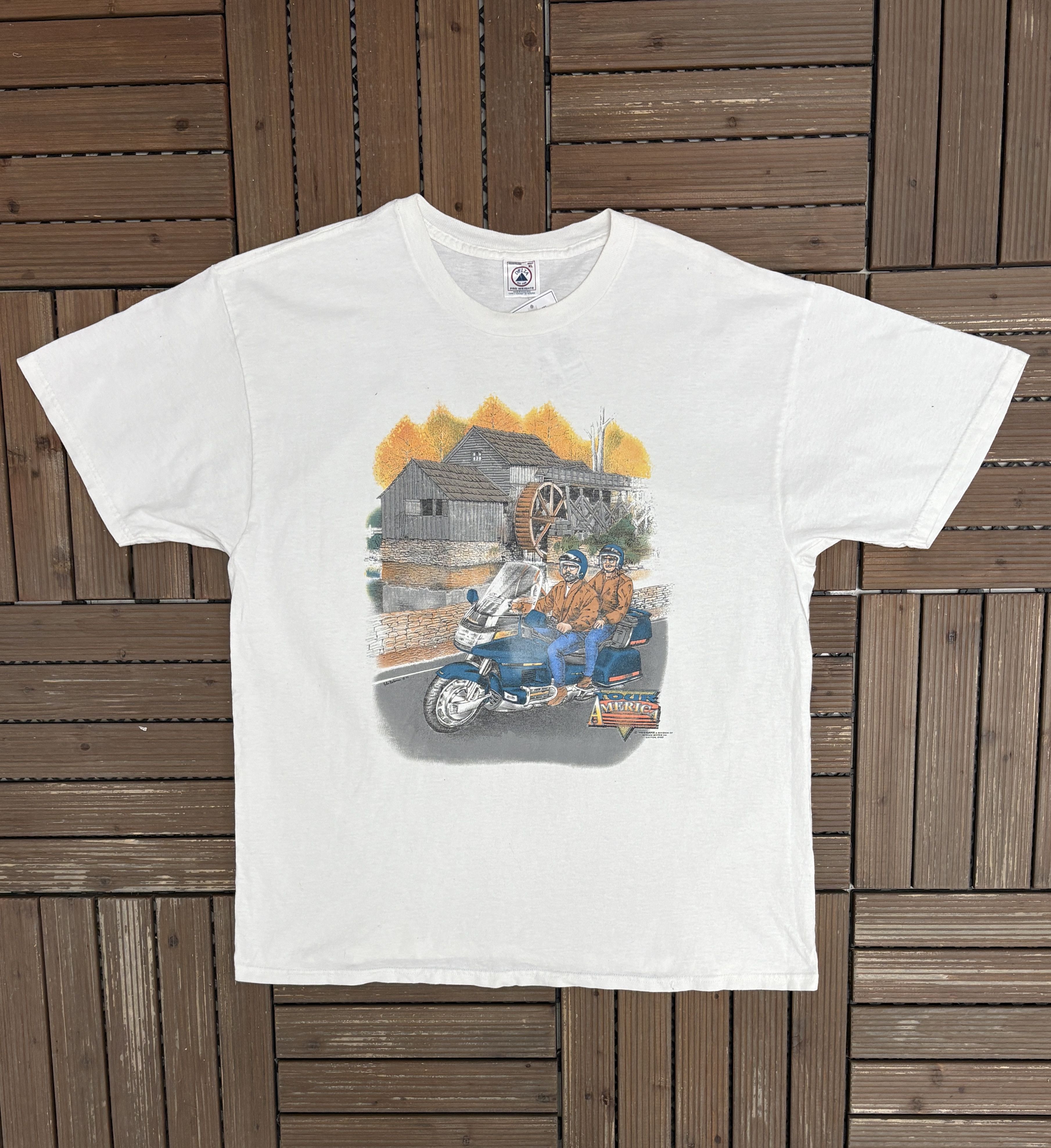 Vintage Motorcycle Biker Tour America 1995 Vintage T-Shirt Tee Size US XL / EU 56 / 4 - 1 Thumbnail