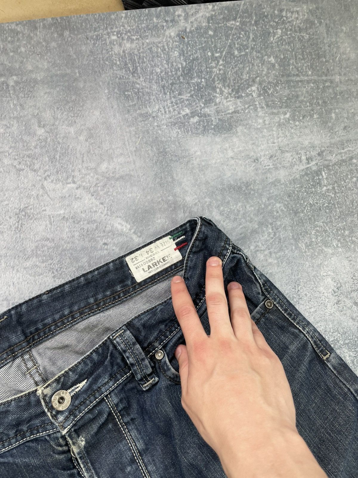 Diesel Crazy baggy Diesel larkee washed denim jeans Size US 34 / EU 50 - 7 Thumbnail