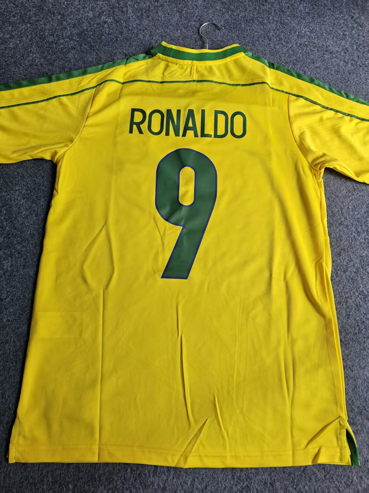 Other 1998 Braz #9 Ronaldo Jersey Size US S / EU 44-46 / 1 - 2 Thumbnail