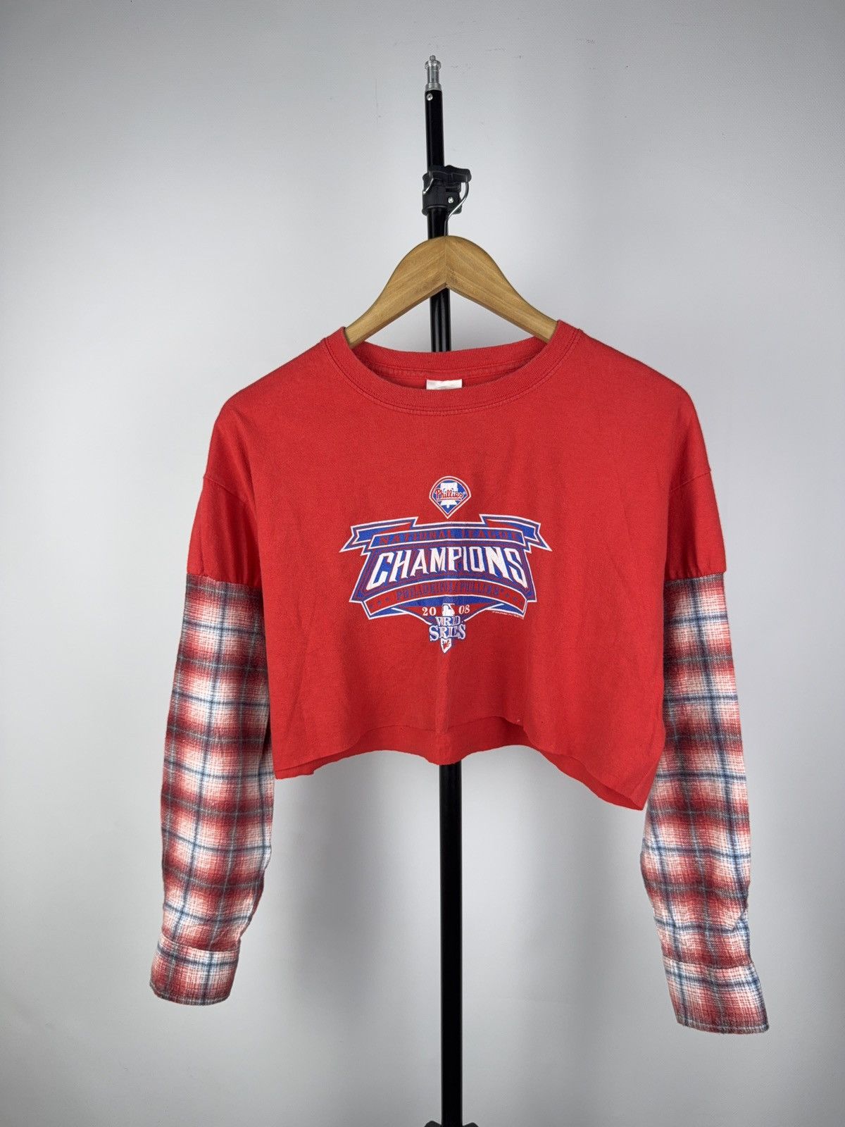 MLB MLB 2008 Phillies Champions Crop Top Flannel Sleeve Tee Size S / US 4 / IT 40 - 1 Thumbnail