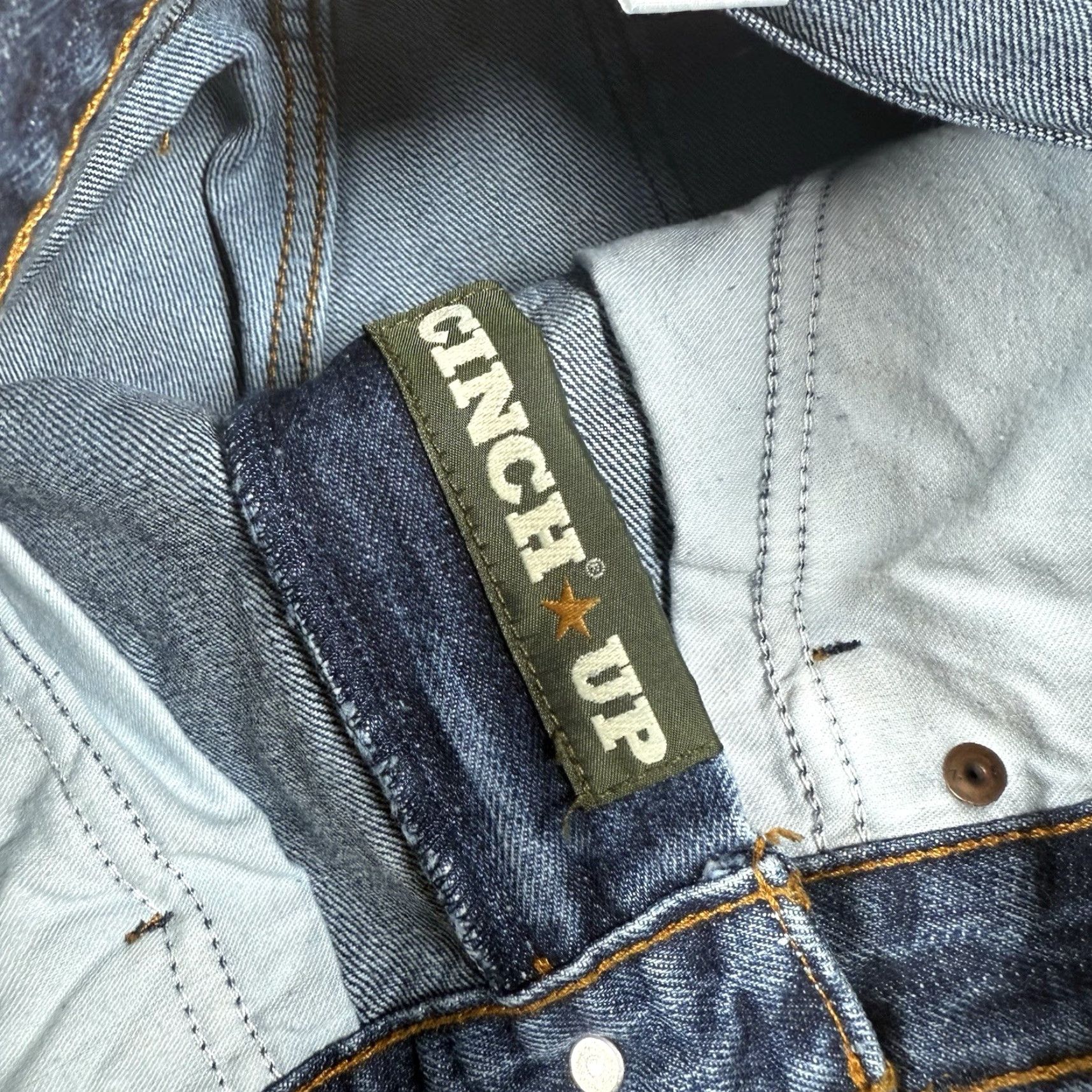Denime VINTAGE Cinch Jeans Mens 32x38 Blue Medium Straight Denim Y2K Jeans Mens Medium 32x38 Blue Straight Denim Cotton Regular Men Boys Womens Size US 32 / EU 48 - 4 Thumbnail