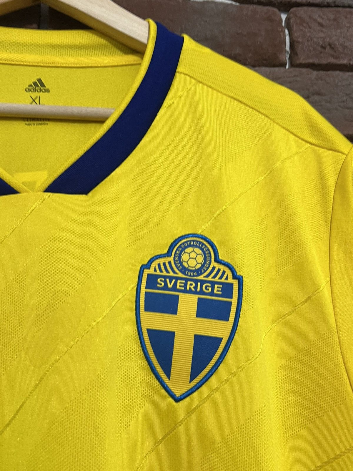 Adidas Rare Vintage Adidas Sweden Team xl yellow Jersey Soccer Kit Size US XL / EU 56 / 4 - 3 Thumbnail
