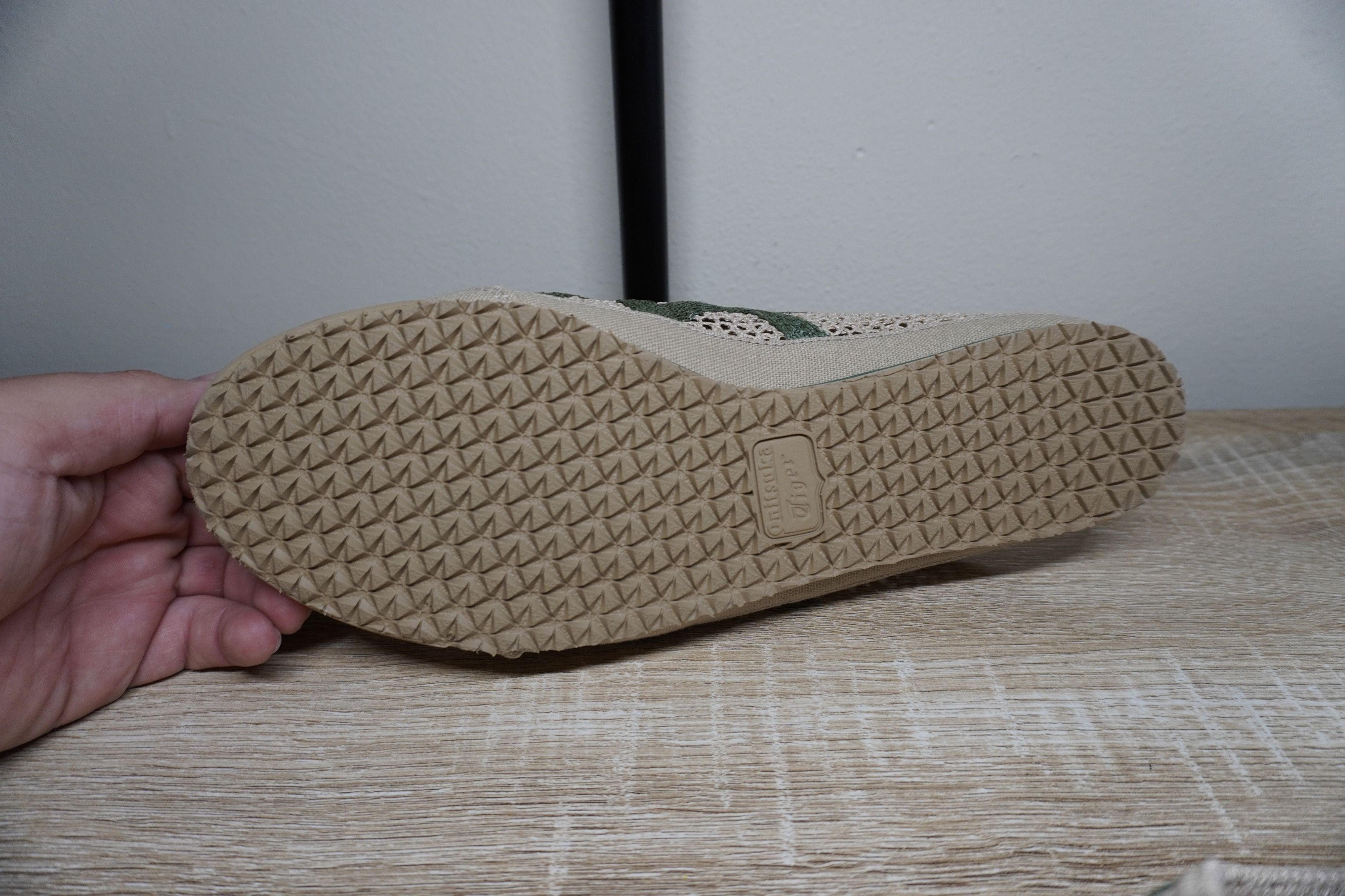 Other Onitsuka Tiger MEXICO 66 SABOT 1183C123.252 BEIGE/GREEN Size US 10 / EU 43 - 7 Thumbnail