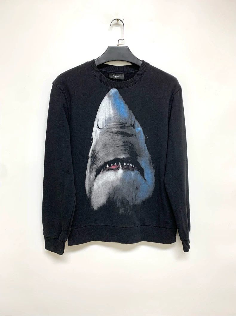 Givenchy Givenchy Shark Hoodie S Size Black Classic Style Shoulder Size US S / EU 44-46 / 1 - 1 Thumbnail