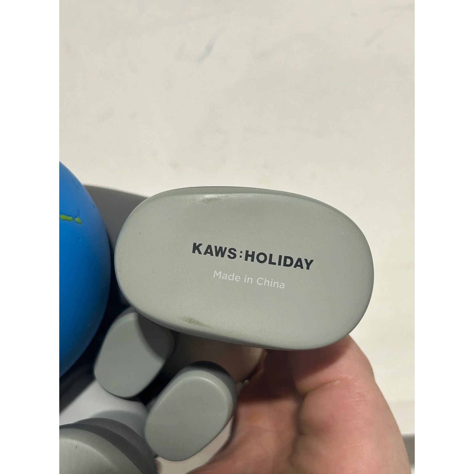 Kaws KAWS BROWN HOLIDAY THAILAND VINYL FIGURE NEW Size ONE SIZE - 5 Thumbnail