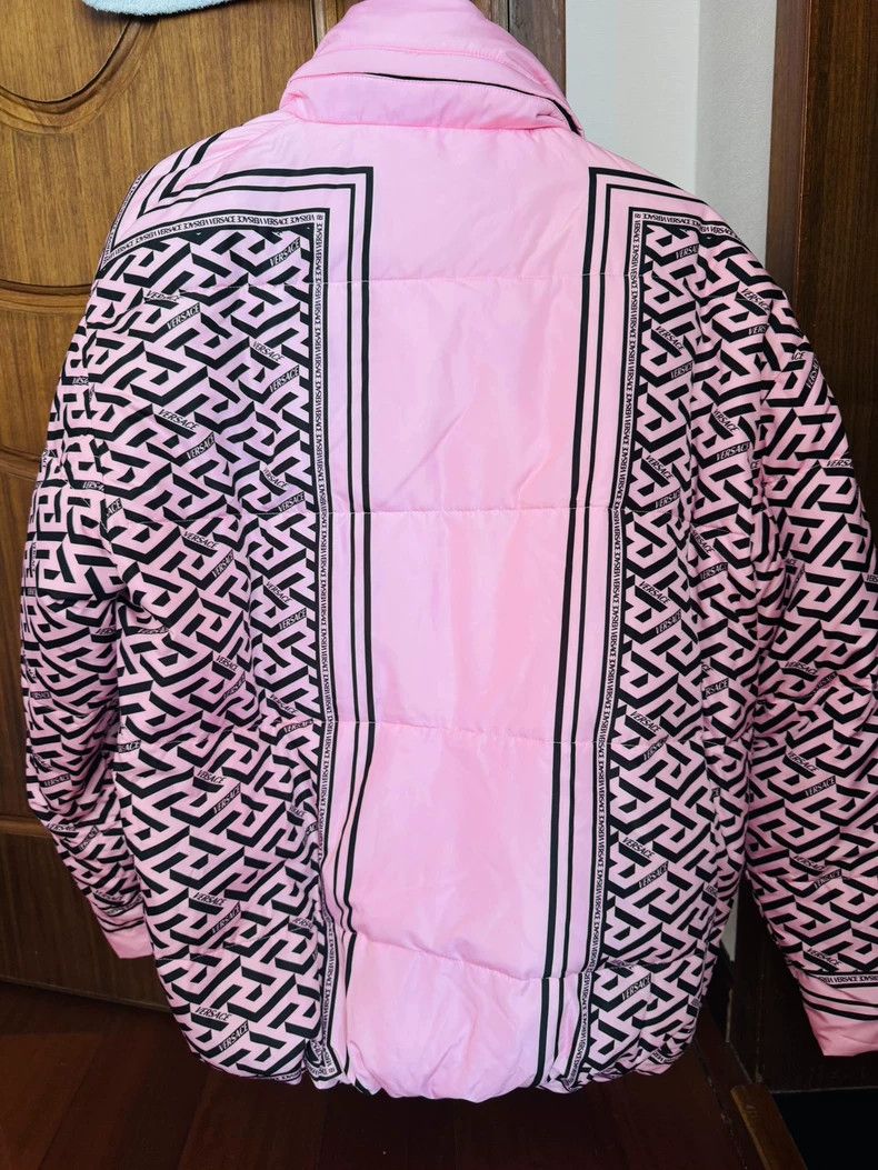 Versace Versace White goose down jacket Size L / US 10 / IT 46 - 3 Thumbnail