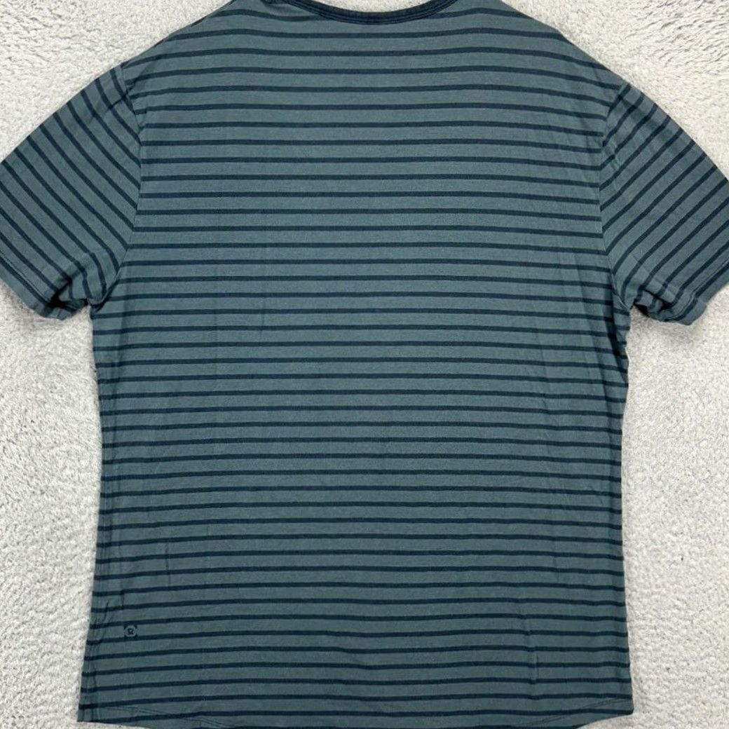 Lululemon Lululemon T-Shirt Mens XL Blue Stripe Pima Cotton Blend Crewneck Short Sleeve Tee Size US XL / EU 56 / 4 - 3 Thumbnail