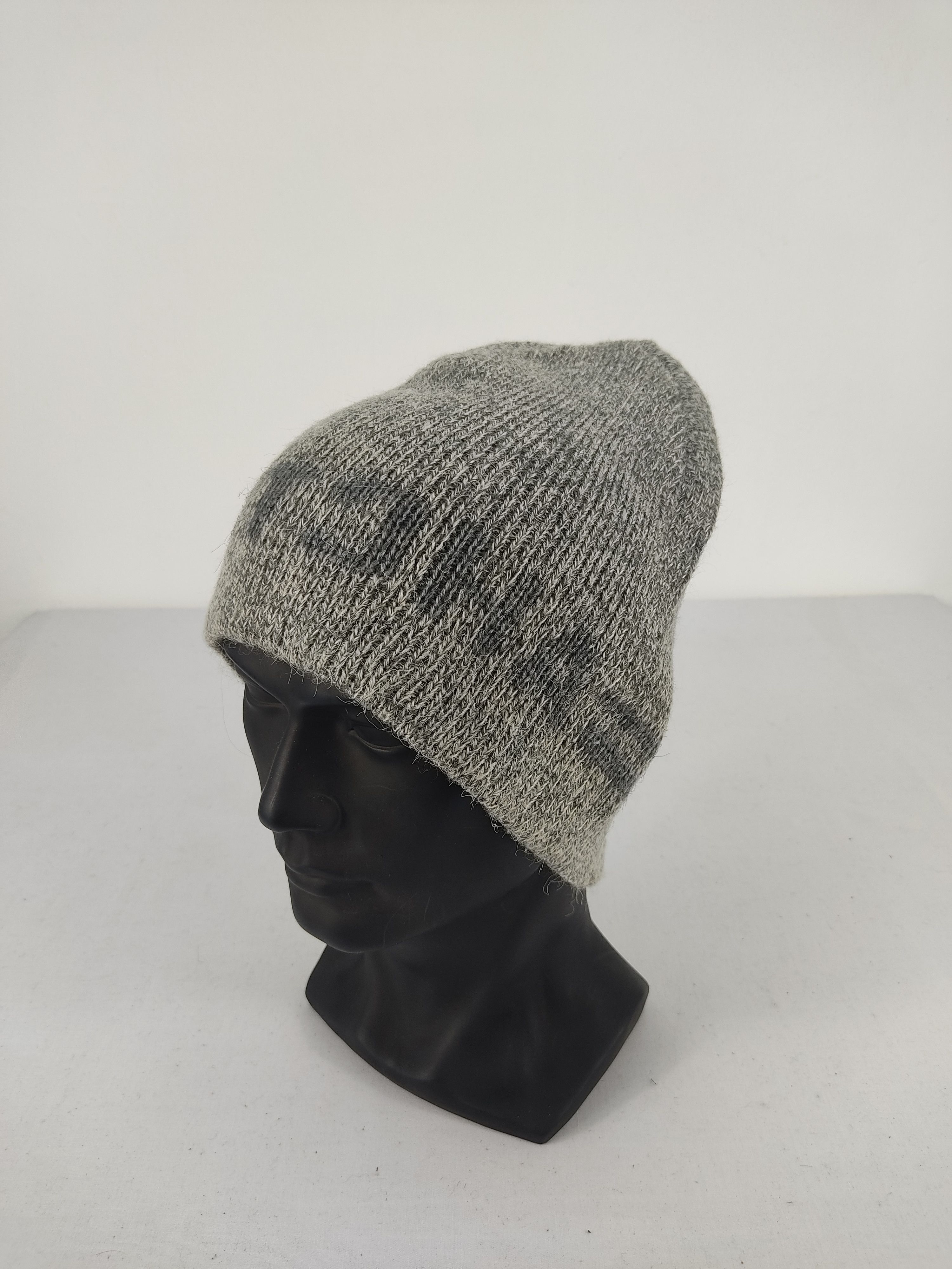 Gotcha Vintage Gotcha Beanie / Snow Hat / Snow Cap Size ONE SIZE - 1 Thumbnail