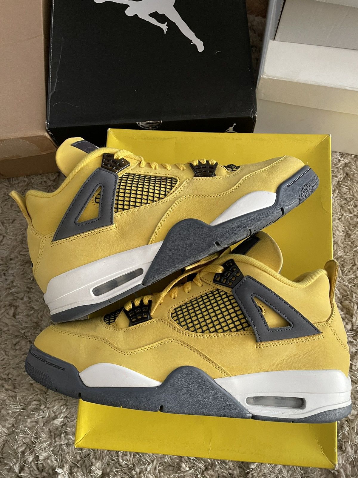 Jordan Brand Jordan 4 Lightning Size US 12 / EU 45 - 2 Thumbnail