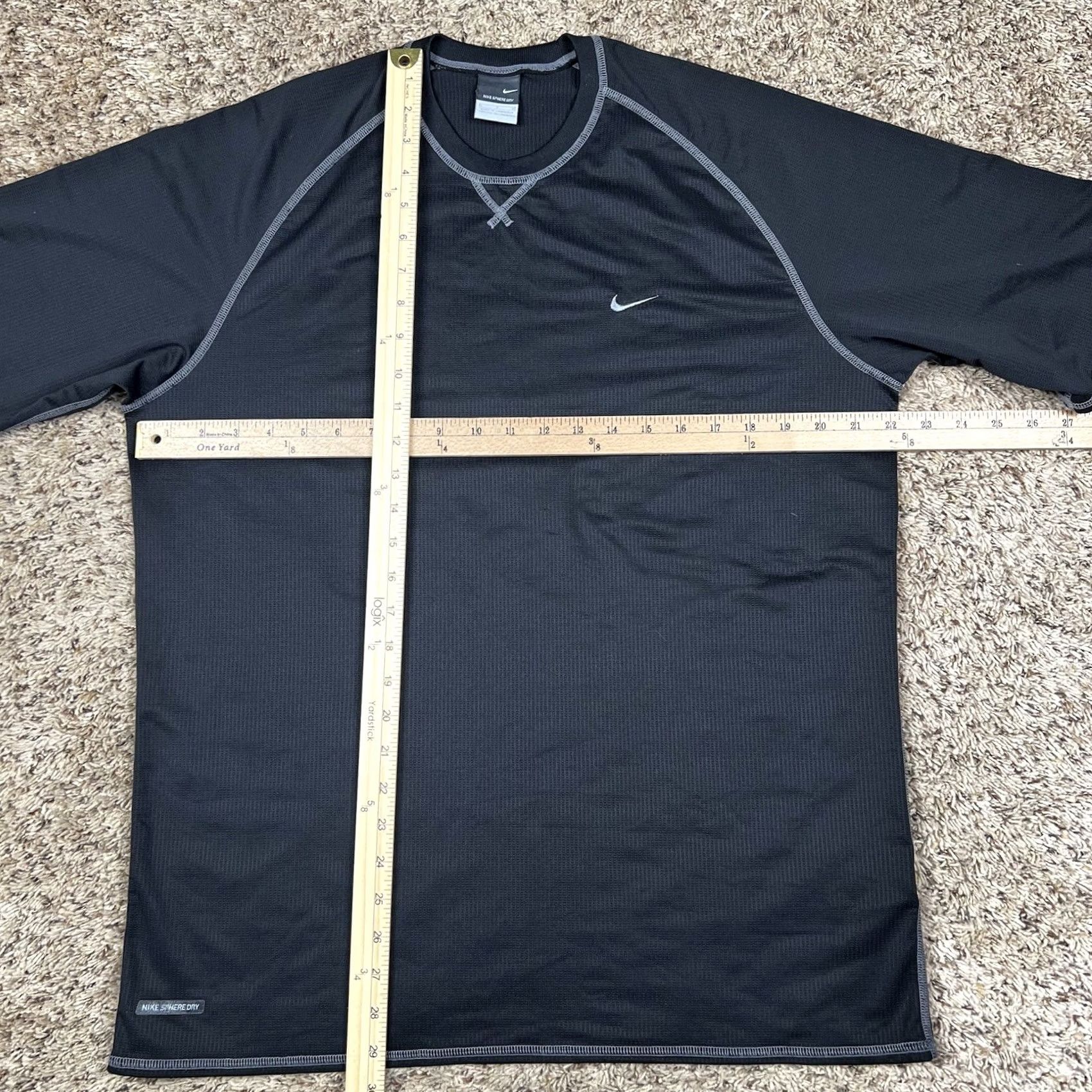 Nike VINTAGE Nike T-Shirt Men’s Large Embroidered Swoosh Logo Black Gray Cotton Jersey Short Sleeve Crew Neck Size US L / EU 52-54 / 3 - 6 Thumbnail
