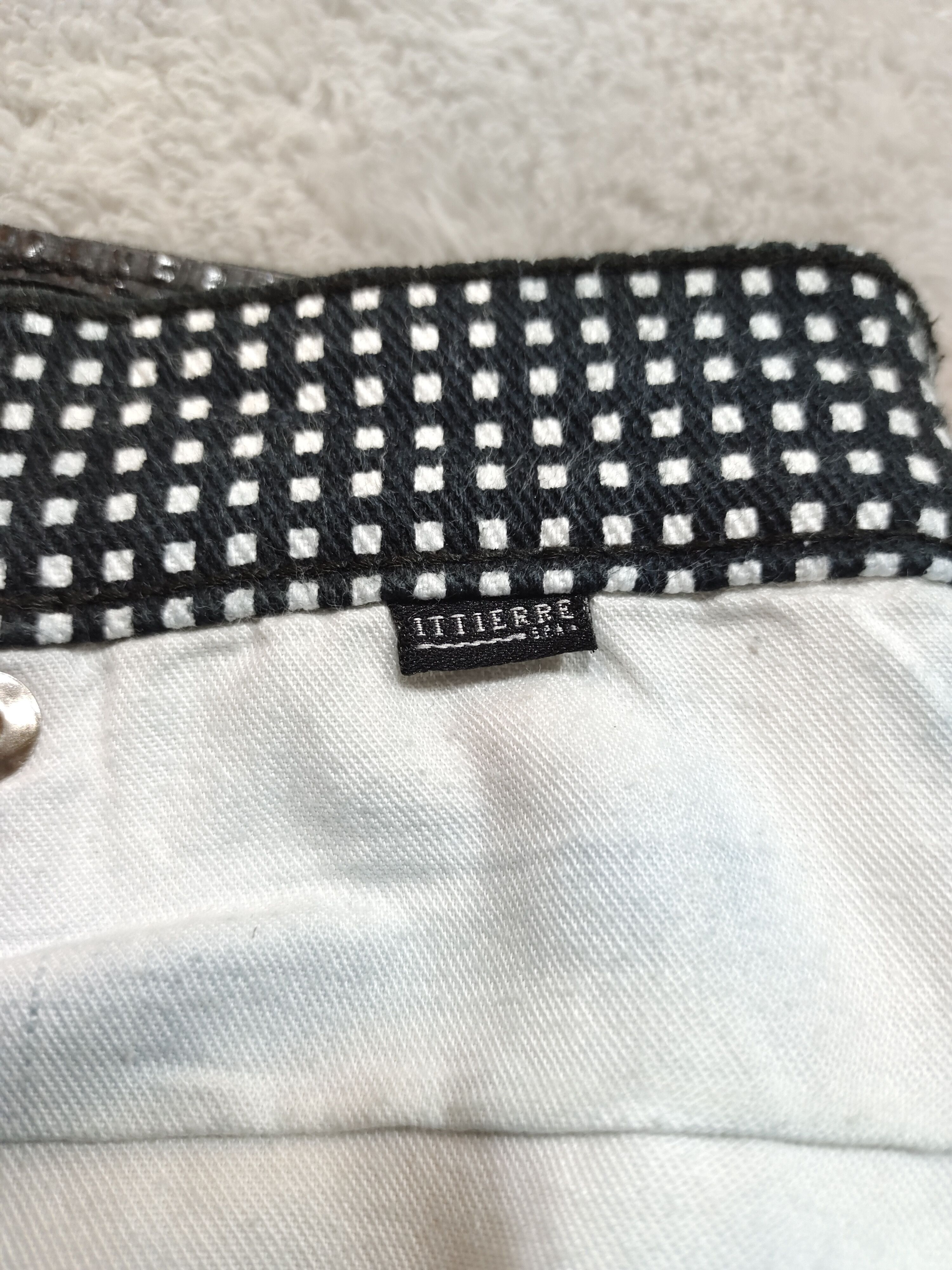 Versace VERSACE JEAN SIGNATURE BLACK AND WHITE MADE IN ITALY Size US 30 / EU 46 - 12 Thumbnail