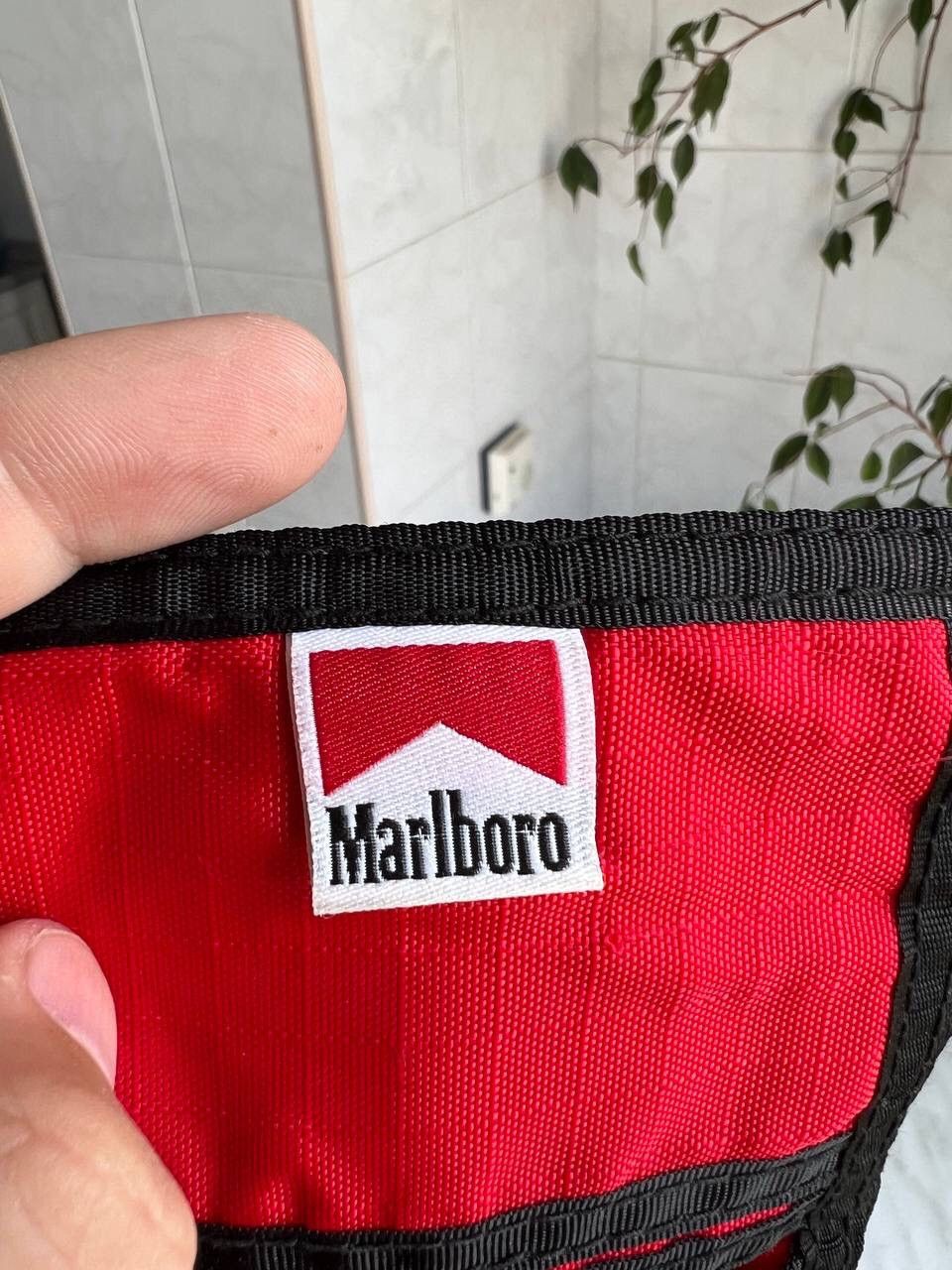 Marlboro 90s Vintage Marlboro Red Wallet Racing Sponsor Cigarette's Size ONE SIZE - 3 Thumbnail