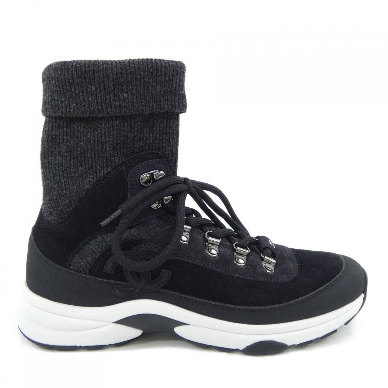 Chanel Chanel Chanel Sneakers Others Shoes G45204B14065 DUTY FREE for USA Size ONE SIZE - 1 Thumbnail