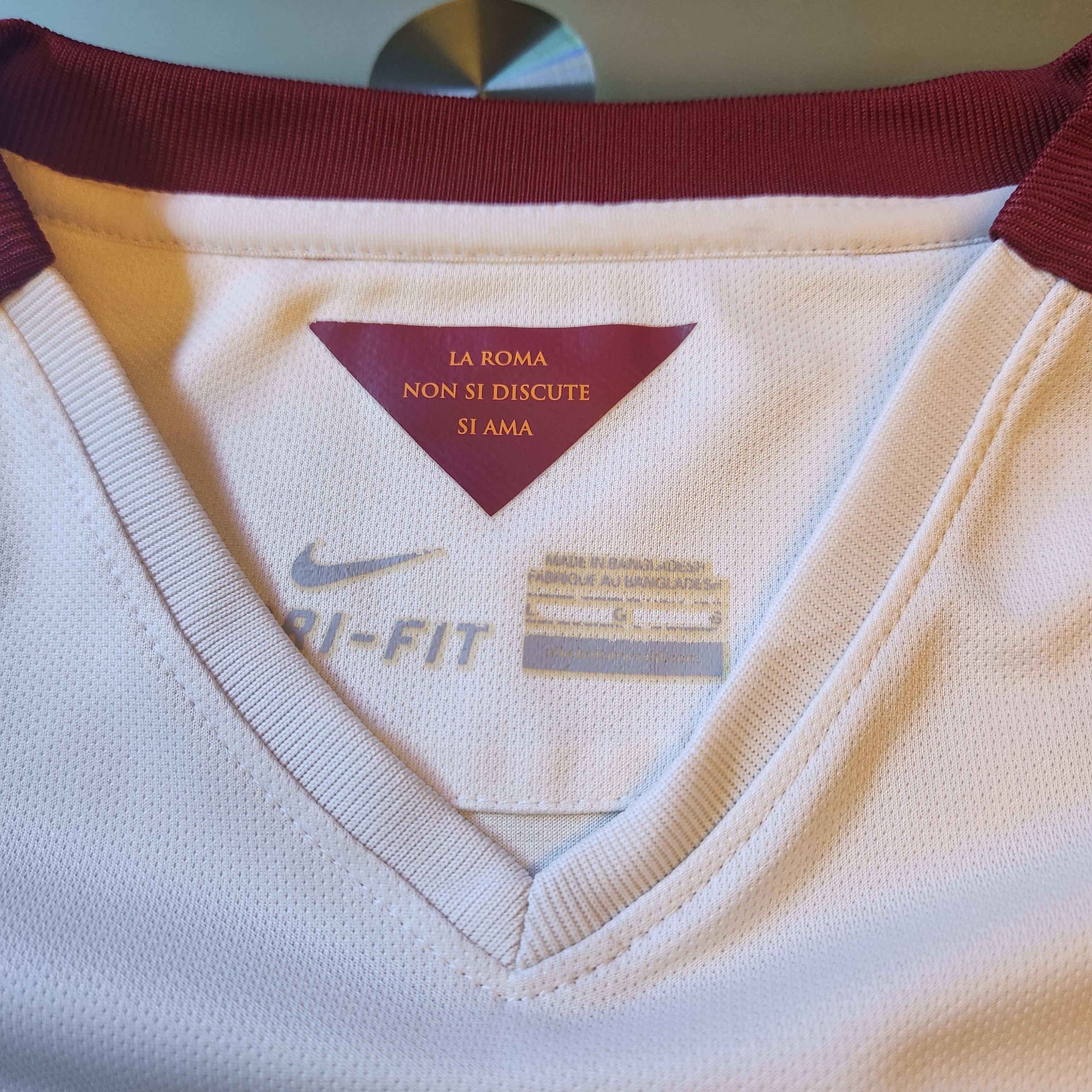 Nike Authentic AS Roma TOTTI 2014-2015 14/15 Away Jersey Size US L / EU 52-54 / 3 - 12 Thumbnail