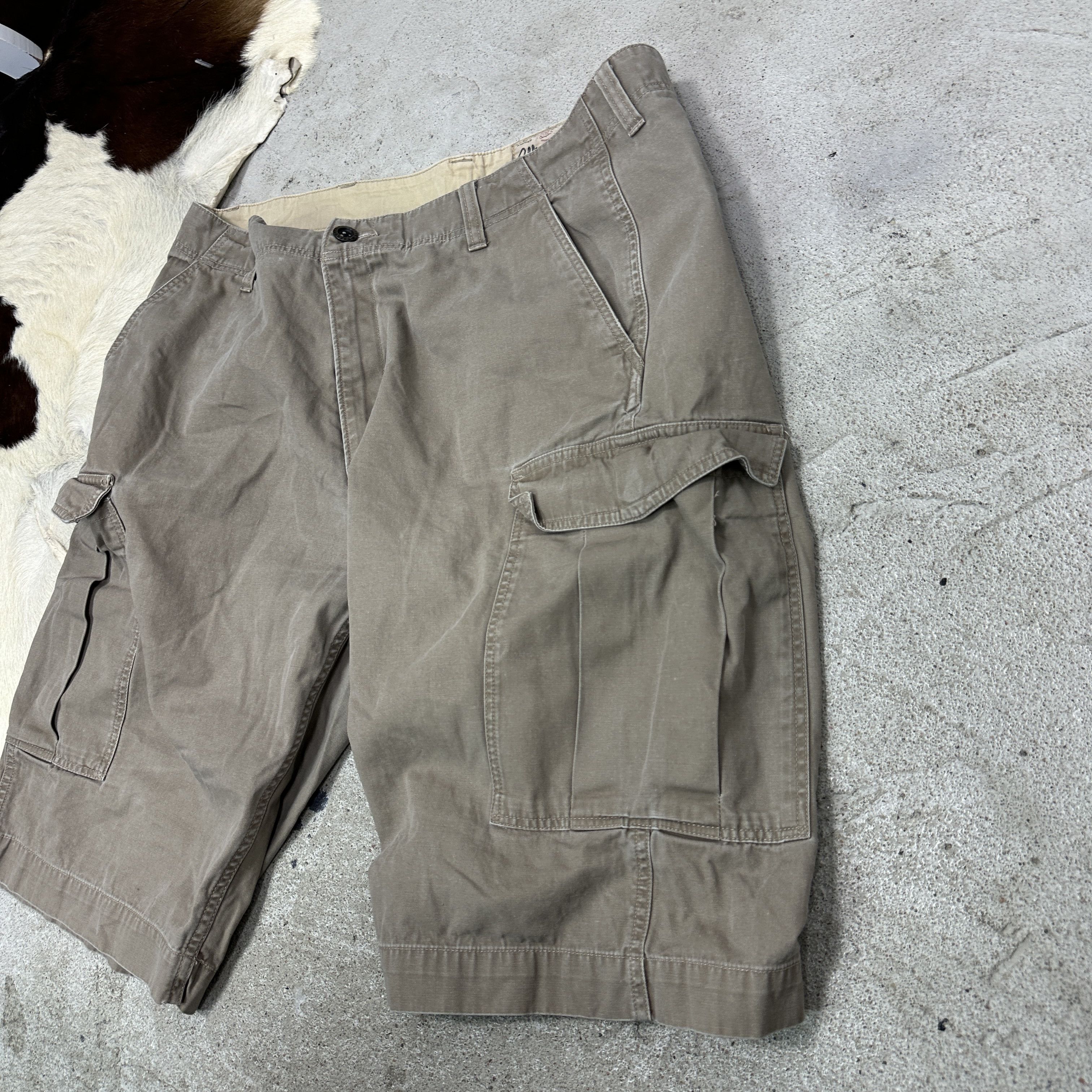 Wrangler Vintage Casual Streetwear Wrangler Cargo Shorts Y2K Size US 31 - 2 Thumbnail