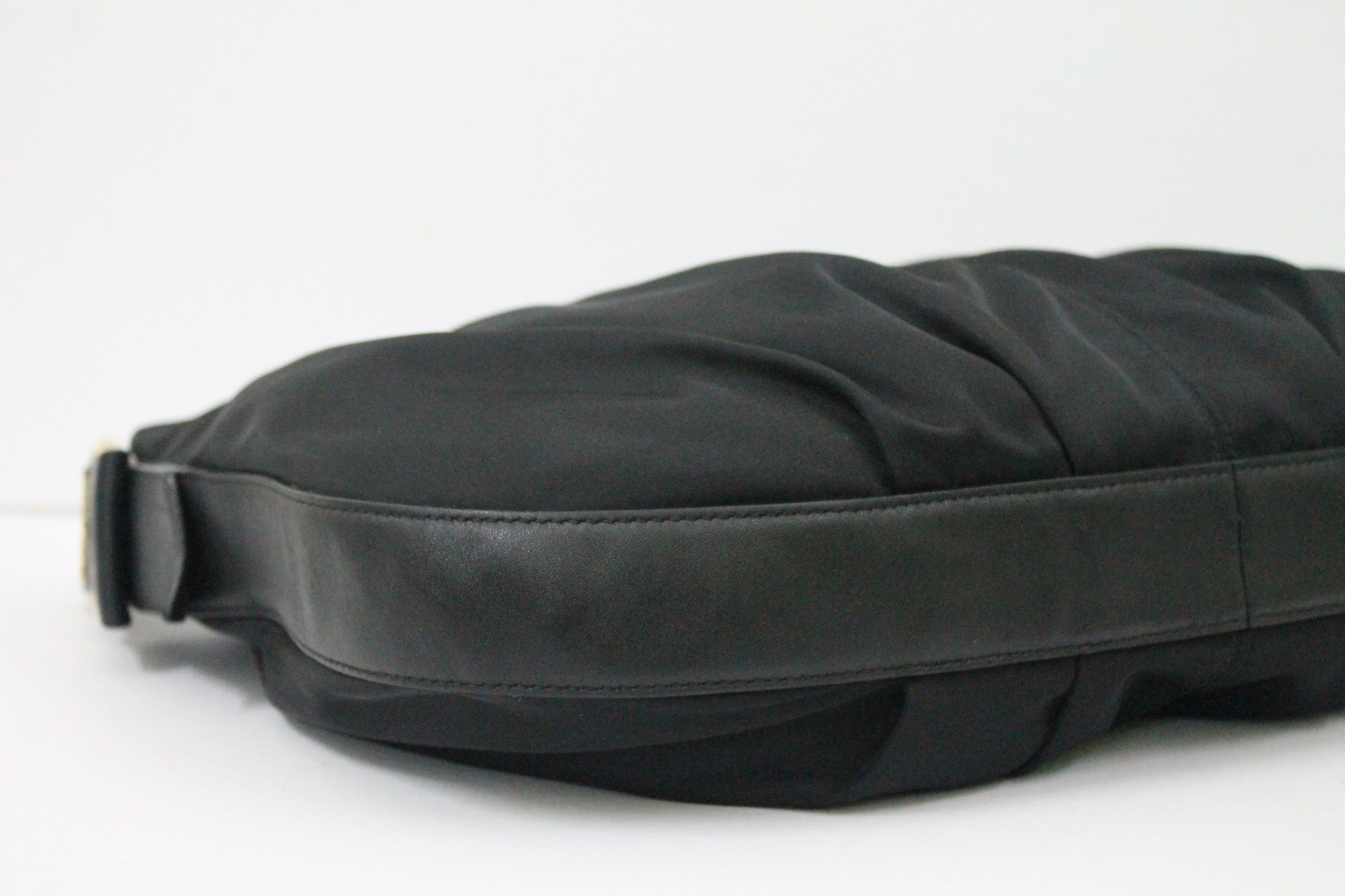 Salvatore Ferragamo Authentic SALVATORE FERRAGAMO Shoulder Bag. Size ONE SIZE - 8 Thumbnail