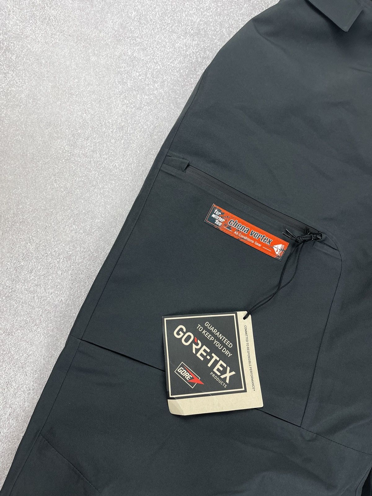 Nike ACG Nike ACG Gore-Tex Chena Vortex Storm-Fit ADV Bibs Size XL Size US 36 / EU 52 - 5 Thumbnail