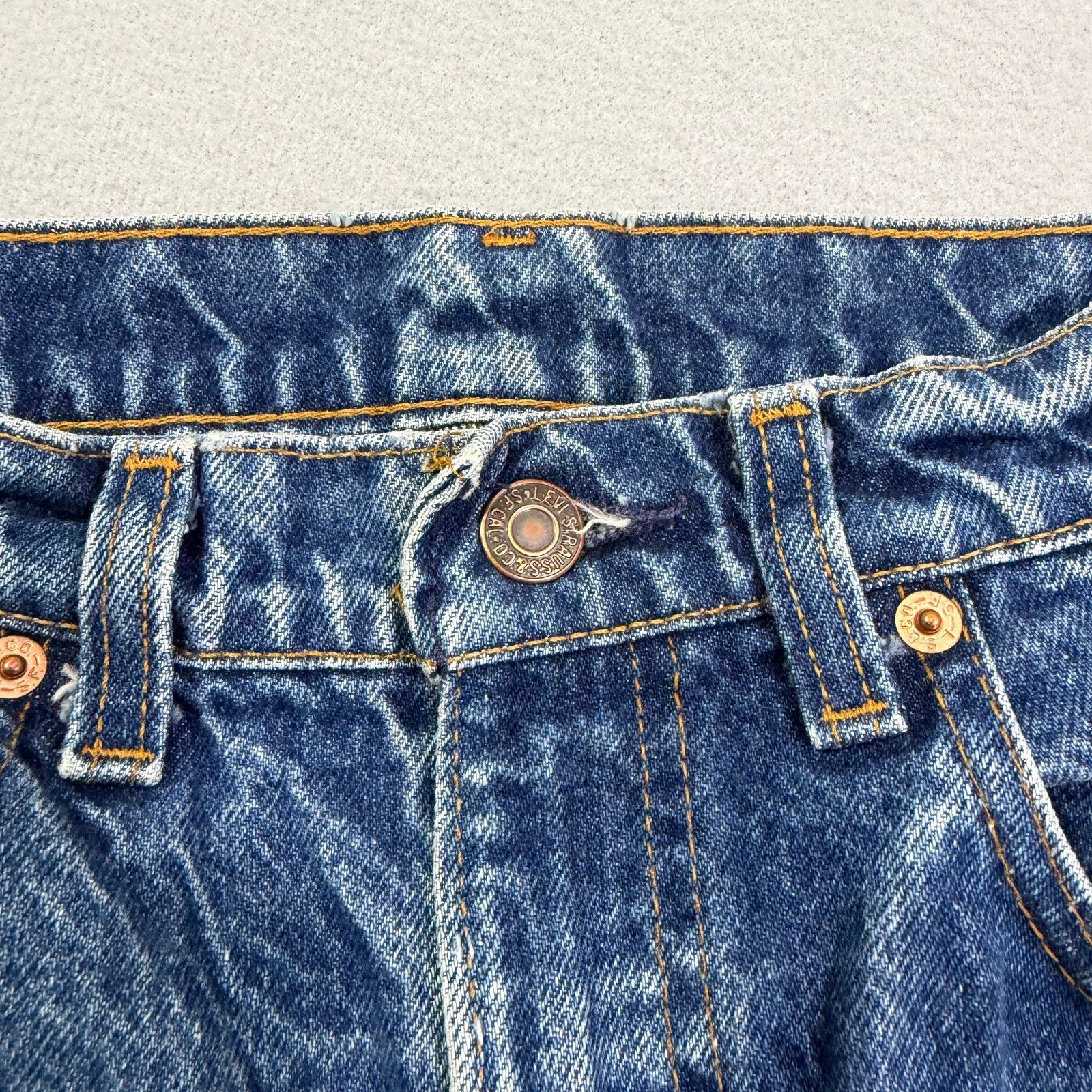 Levi's Vintage Levis 501 Jeans Men's 30x33 Measured Blue USA 90s Size US 30 / EU 46 - 4 Thumbnail