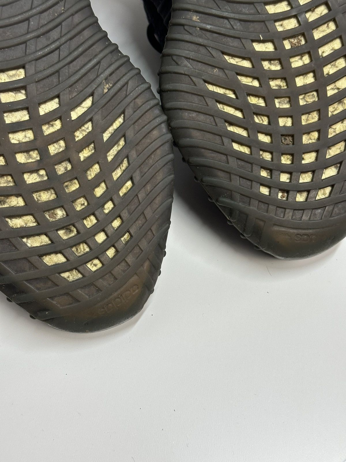 Adidas Vintage 2016 Adidas Yeezy 350 V2 Oreo Shoes Sneakers Size US 8.5 / EU 41-42 - 8 Thumbnail