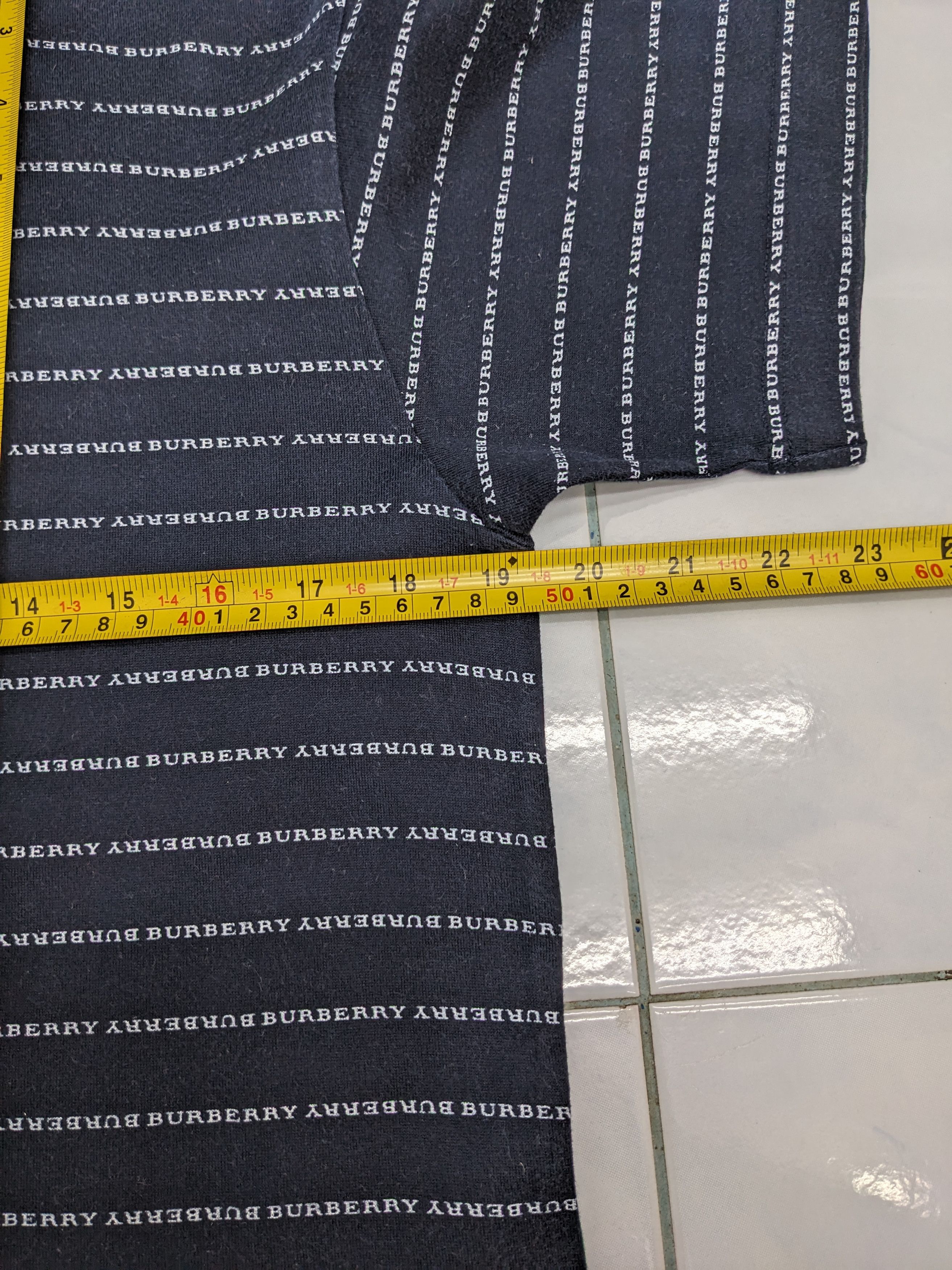 Burberry BURBERRY LEXURY TSHIRT Size US M / EU 48-50 / 2 - 7 Thumbnail