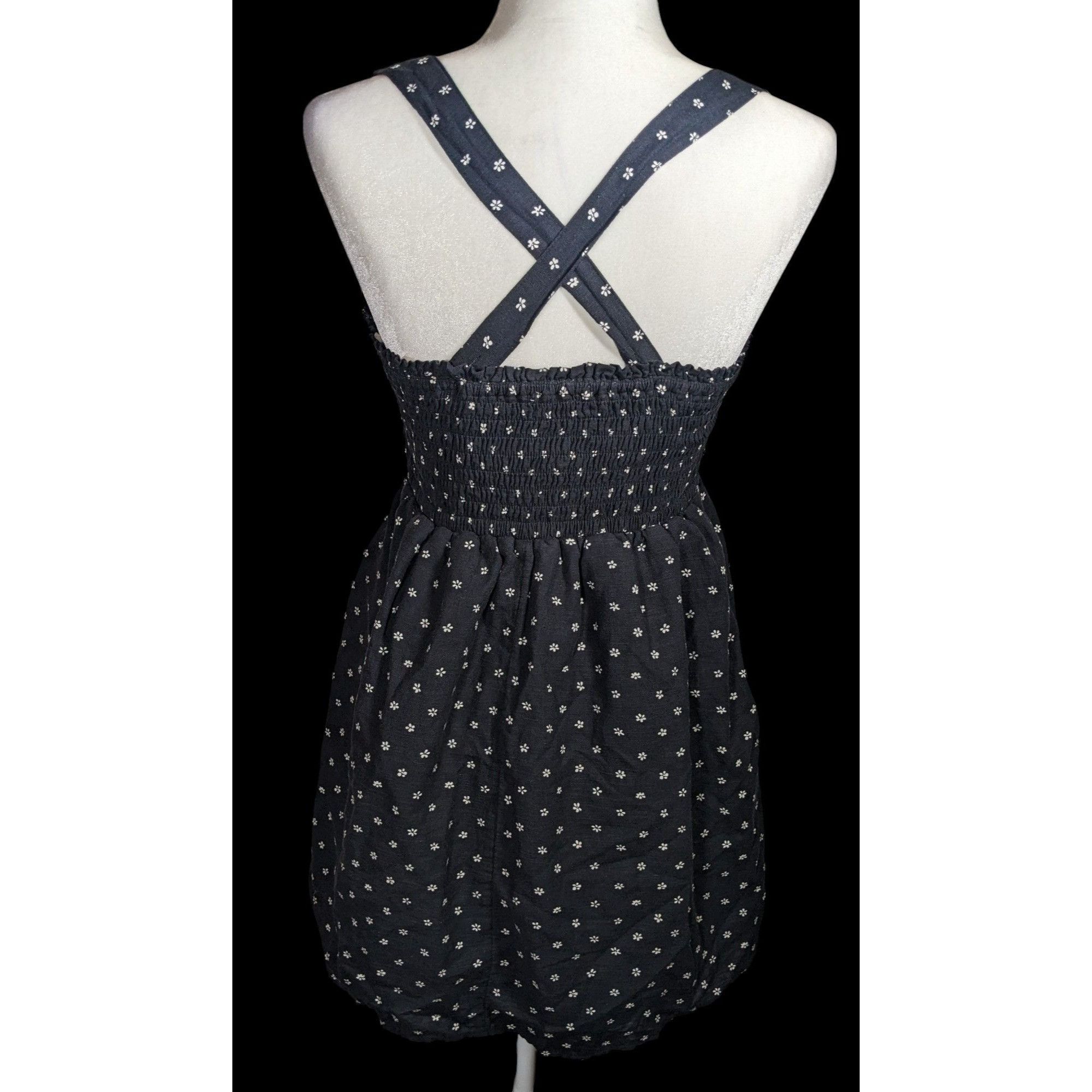American Eagle Outfitters American Eagle Summery Black Floral Mini Dress Size XS / US 0-2 / IT 36-38 - 2 Thumbnail