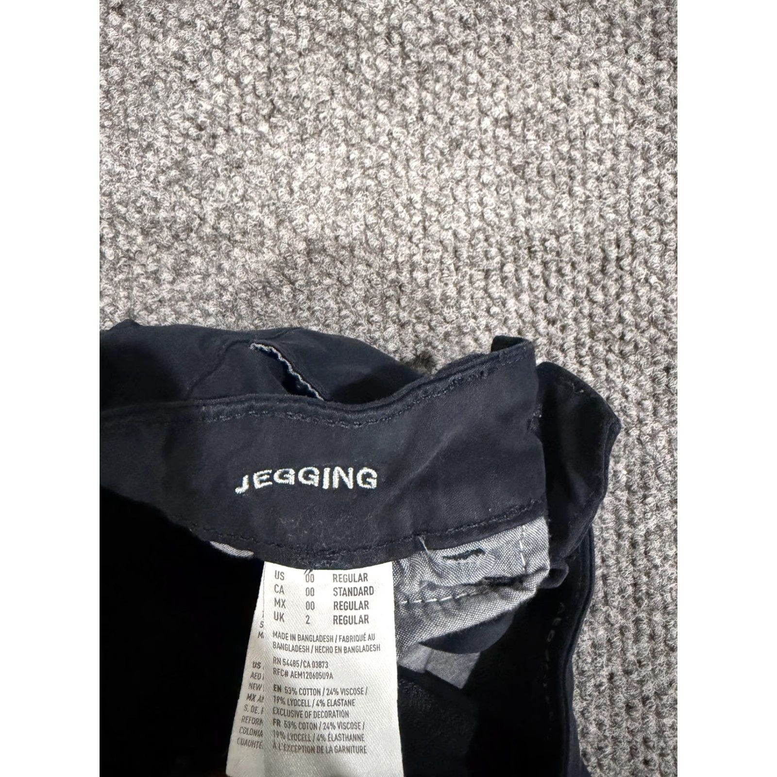American Eagle Outfitters VINTAGE? No. American Eagle Outfitters Jeans Womens 00 Dark Blue Jegging Super Stretch Denim Jeans 5-Pocket Pocket Womens Mens? Size 24" / US 00 / IT 34 - 5 Thumbnail