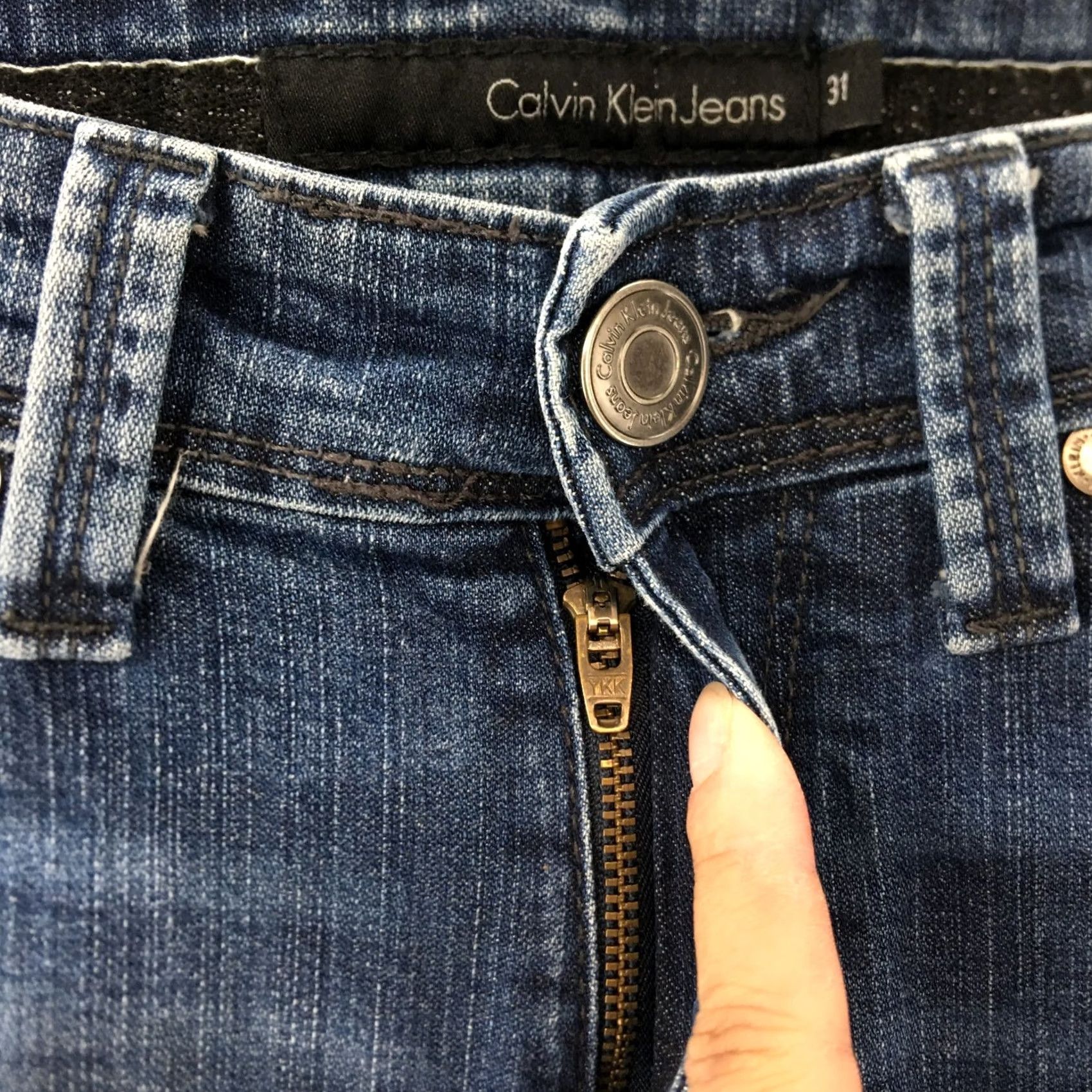 Calvin Klein Calvin Klein Jeans Womens Bootcut 31 Blue Denim Mid Rise Regular 5-Pocket Pattern Solid Stretch Classic Modern Denim 29.5 Inseam 32 Waist N/A Size 24" / US 00 / IT 34 - 4 Thumbnail