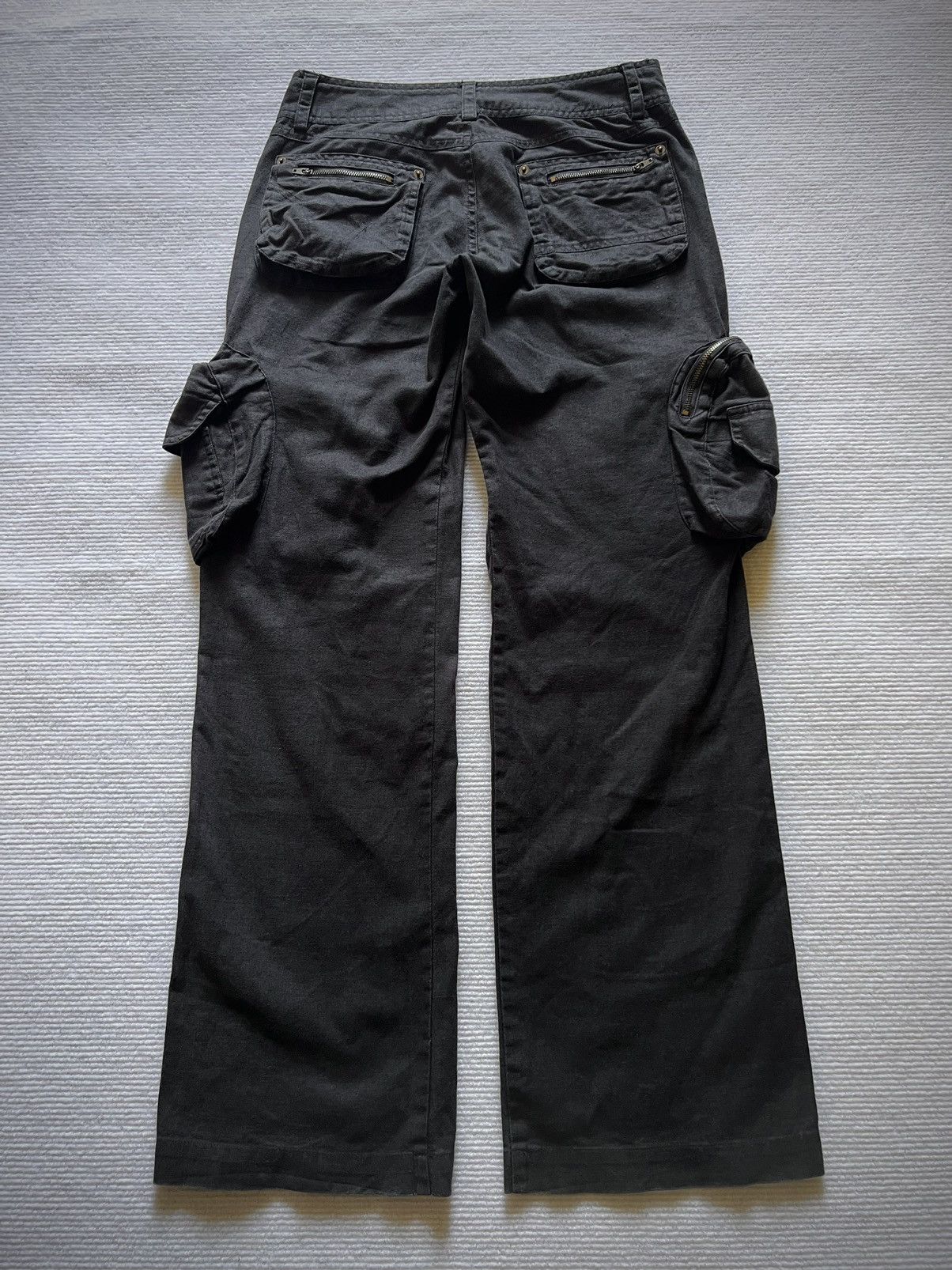 Japanese Brand Archive Flower Circle Multi-Pocket Black Cargo Pants 2000s Size US 29 - 5 Thumbnail