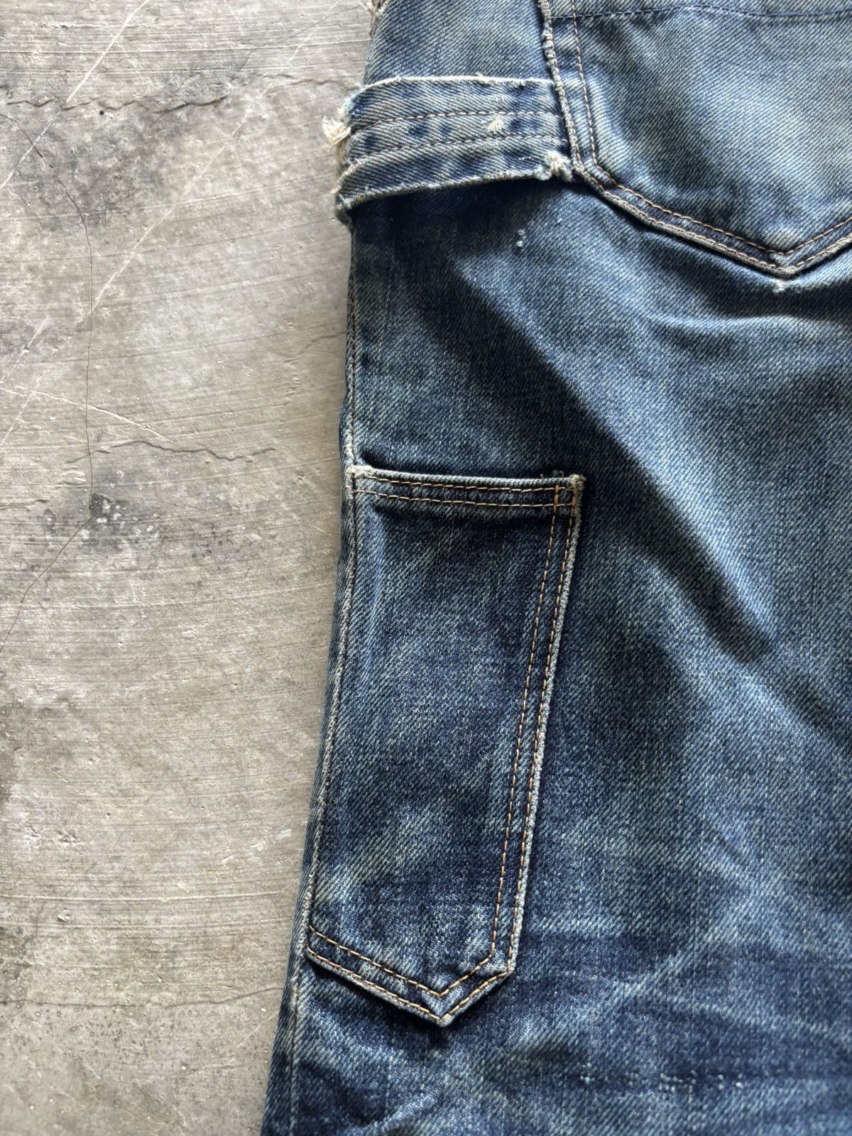 Number (N)ine DISTRESSED NUMBER (N)INE BIRDS DOUBLE KNEE CARPENTER DENIM Size US 32 / EU 48 - 22 Thumbnail