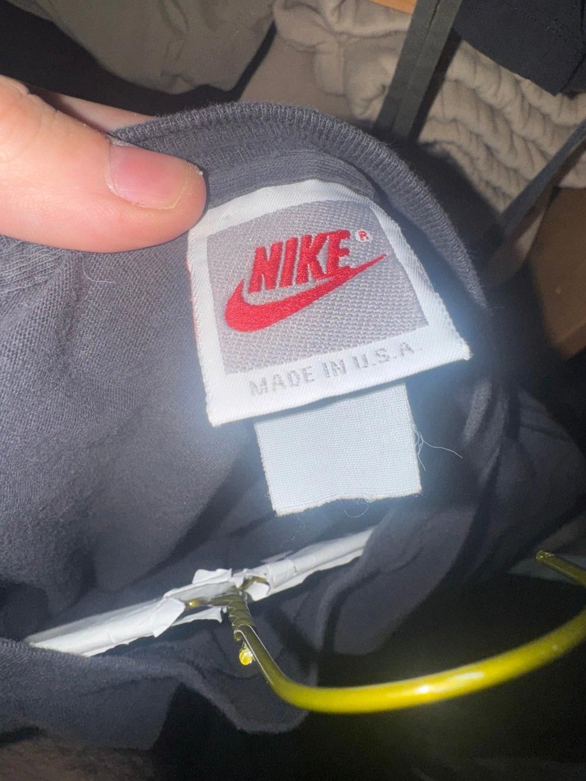 Nike Vintage Nike TShirt Men Sz L Mary Had A Little Shoe Rare 90s Size US L / EU 52-54 / 3 - 4 Thumbnail