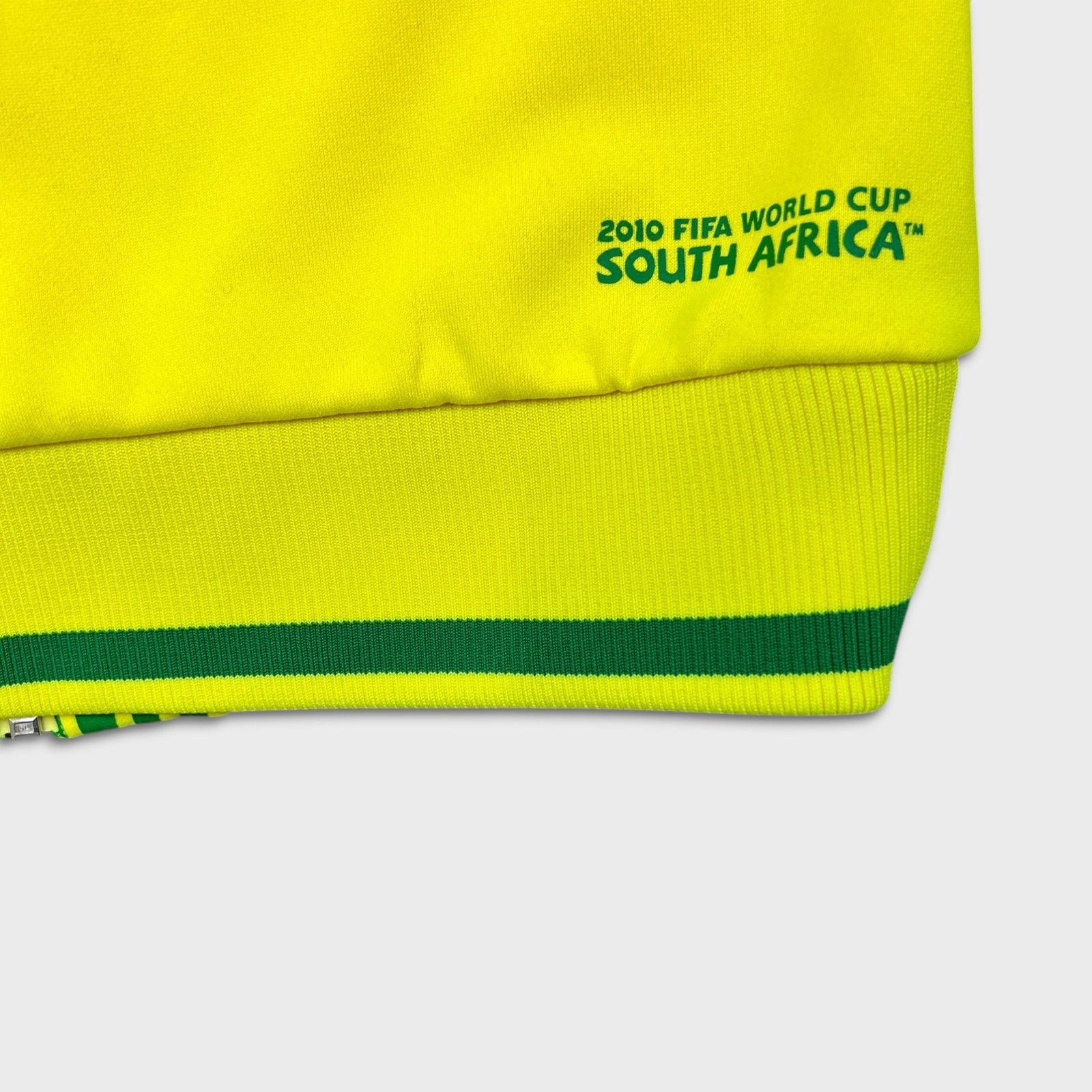 Adidas 2010 Adidas Brazil Track Jacket Medium South Africa FIFA Size US M / EU 48-50 / 2 - 7 Thumbnail