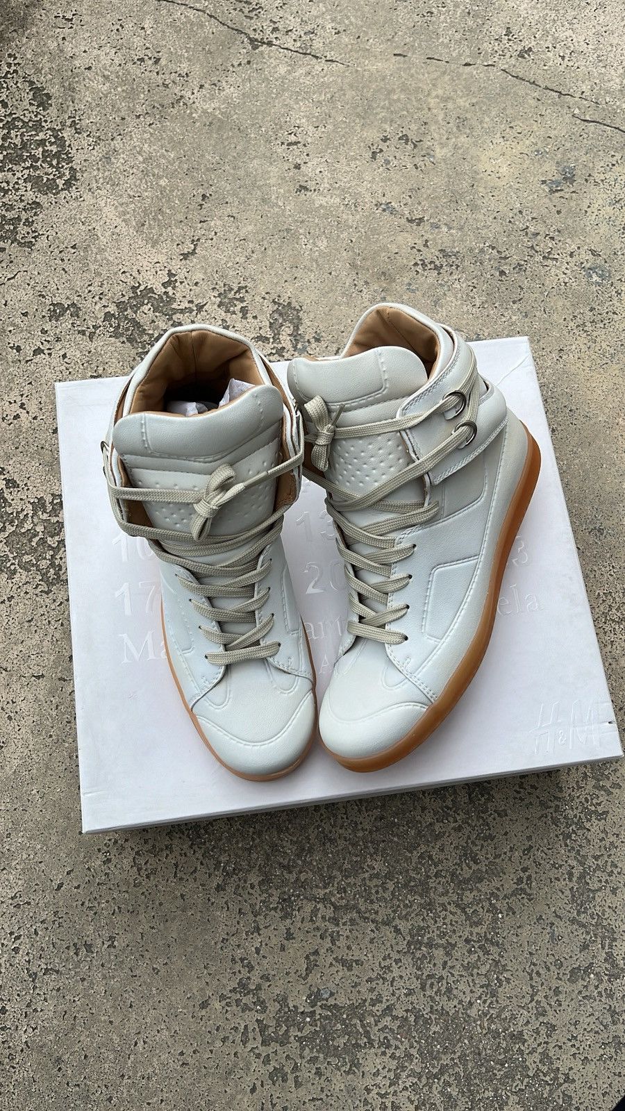 H&M × Maison Margiela Maison Margiela × H&M High-Top White Gum 2012 Size US 7.5 / EU 40-41 - 3 Thumbnail