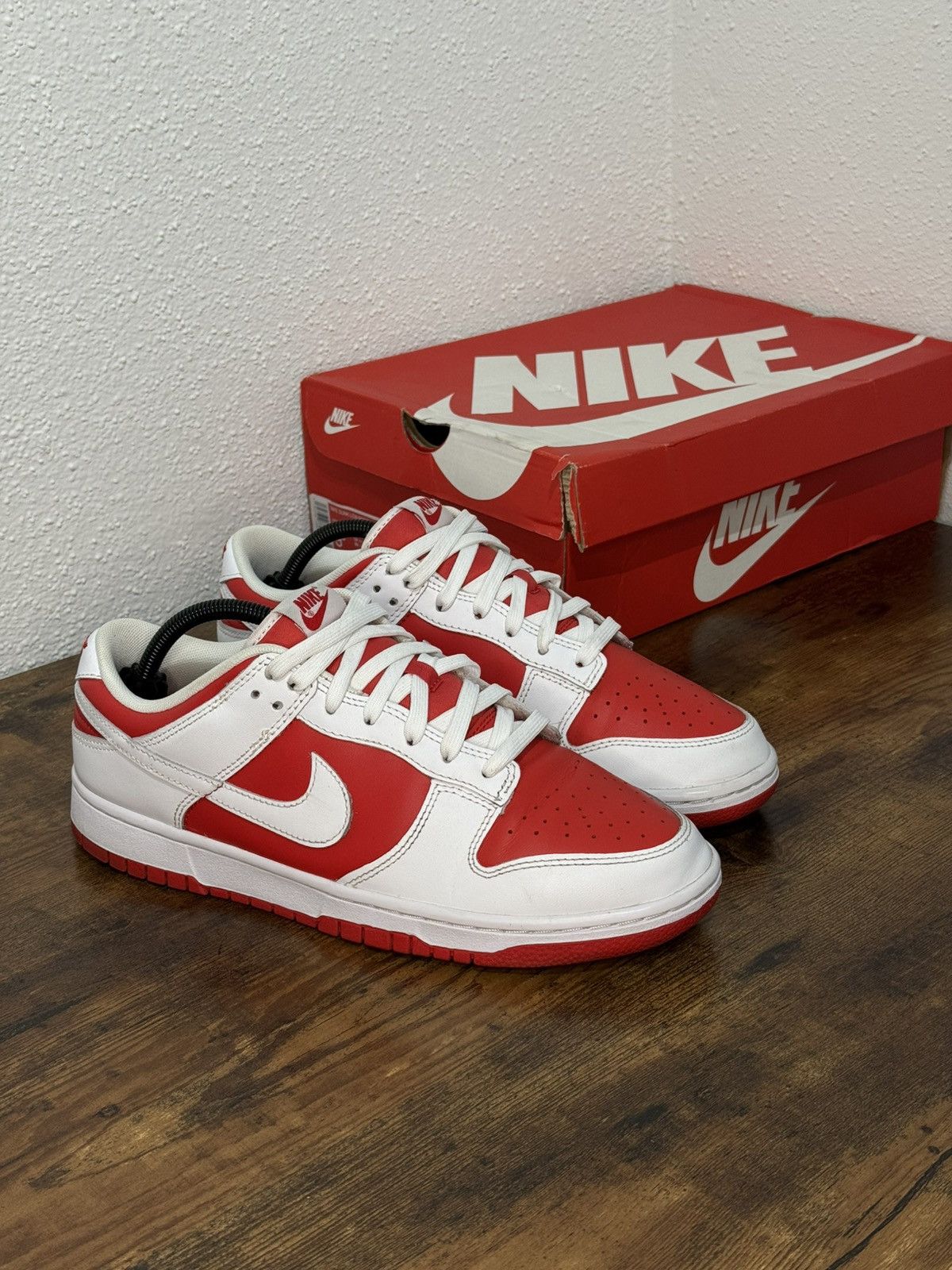 Nike Nike Dunk Low Championship Red size 9.5 Size US 9.5 / EU 42-43 - 1 Thumbnail