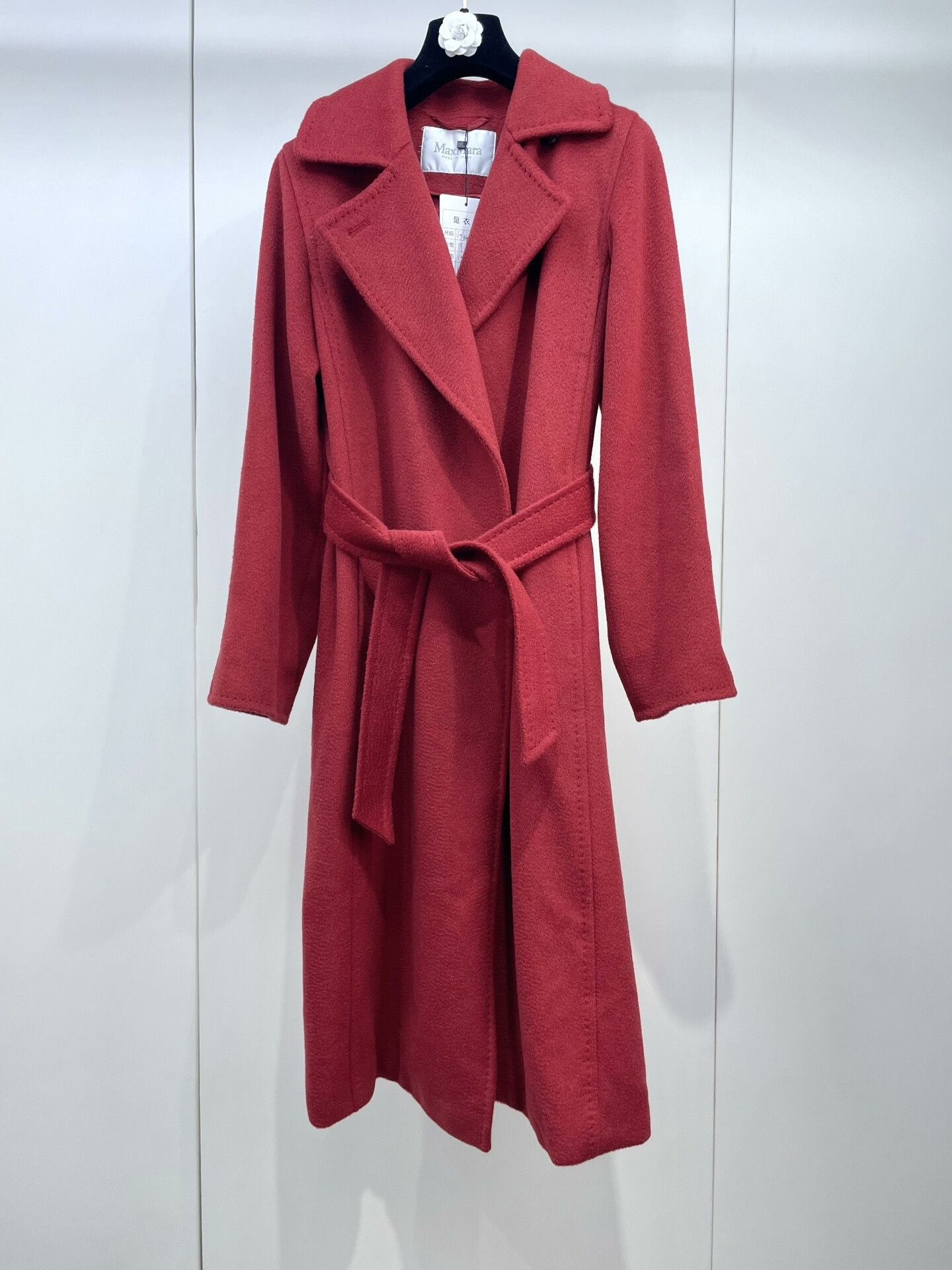 Max Mara elegan red belted coat from maxmara Size US M / EU 48-50 / 2 - 1 Thumbnail