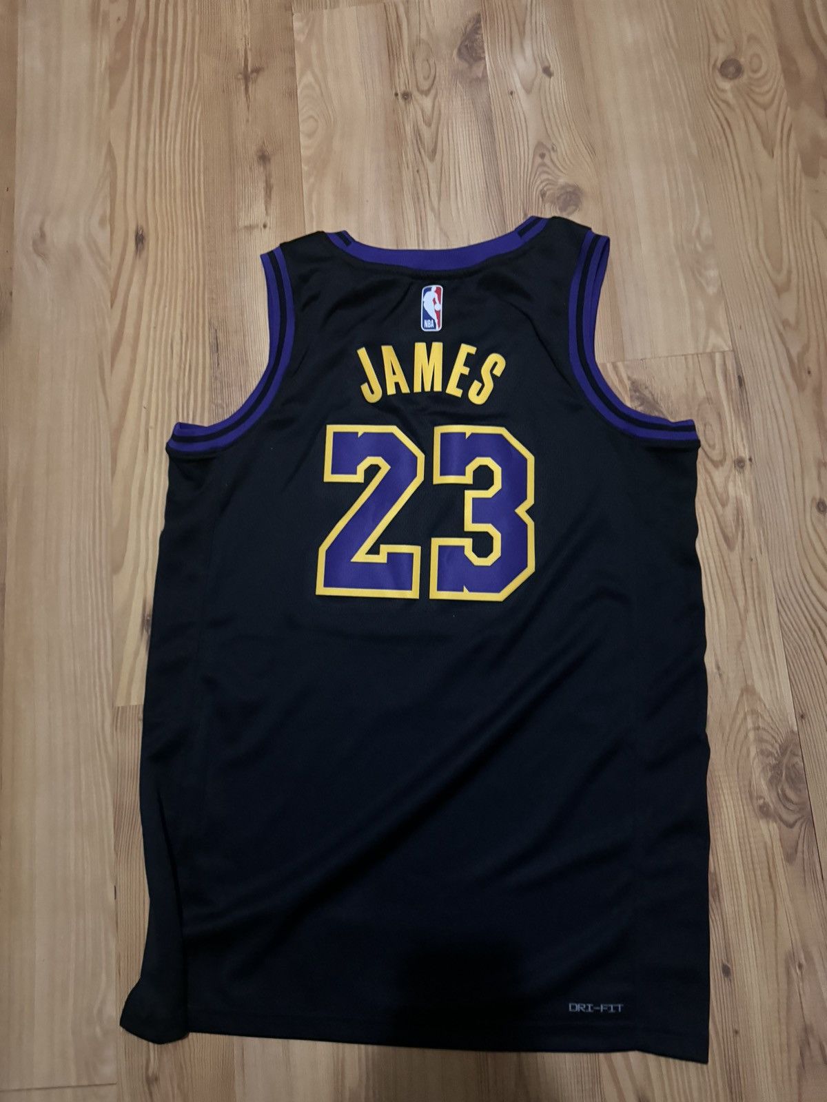 Nike La lakers black Lebron jersey Size US S / EU 44-46 / 1 - 2 Thumbnail
