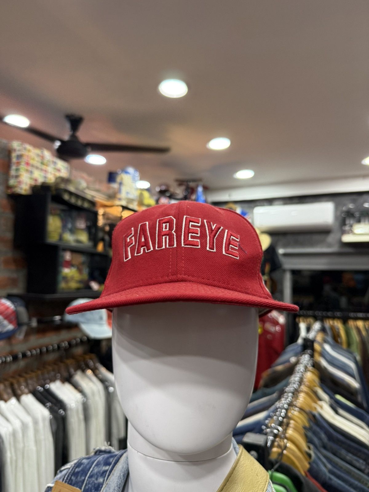 New Era × Vintage Vintage New Era FAREYE caps Size ONE SIZE - 1 Thumbnail