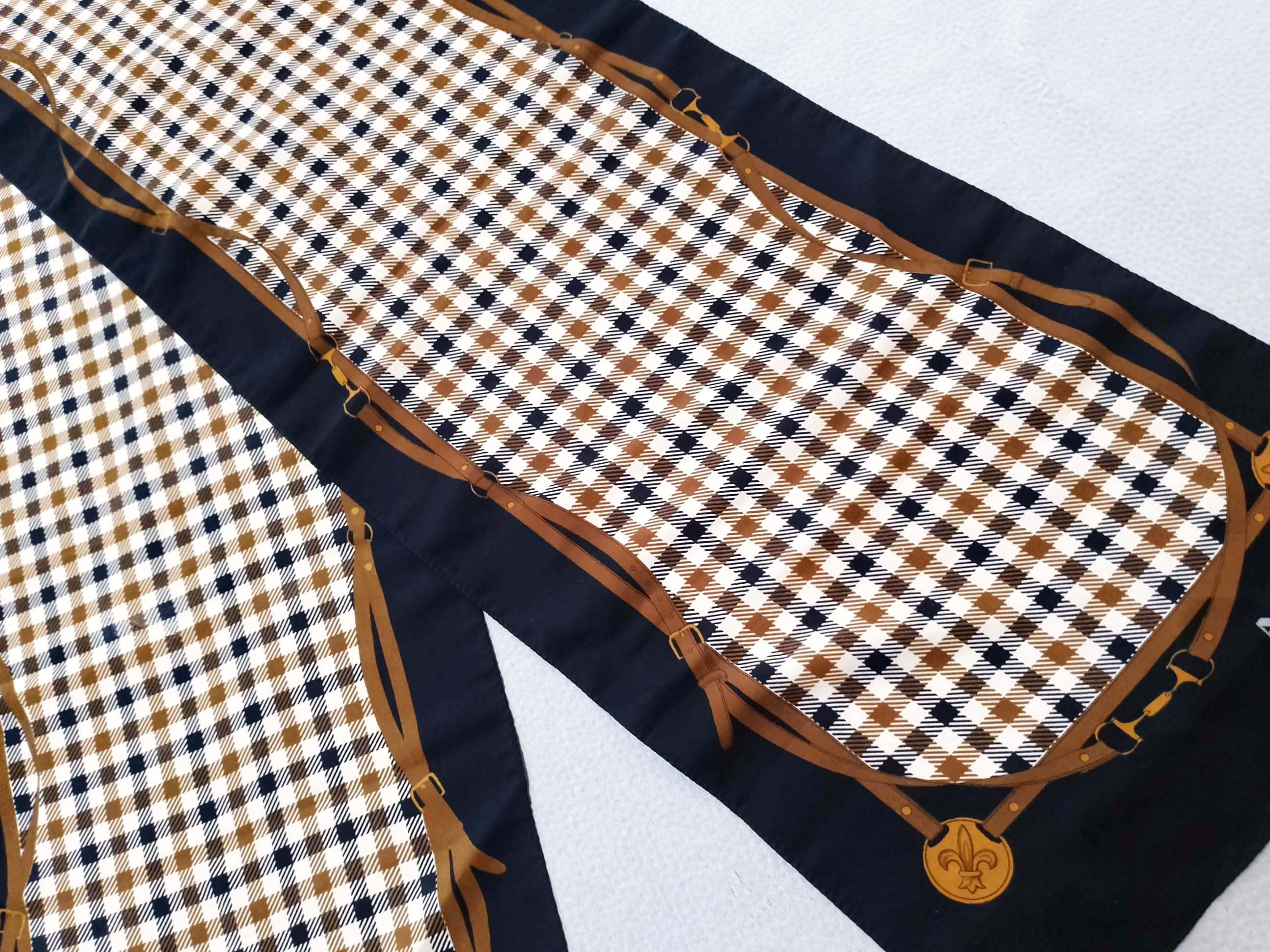 Aquascutum Aquascutum Classic Scarf – Check Pattern Size ONE SIZE - 7 Thumbnail