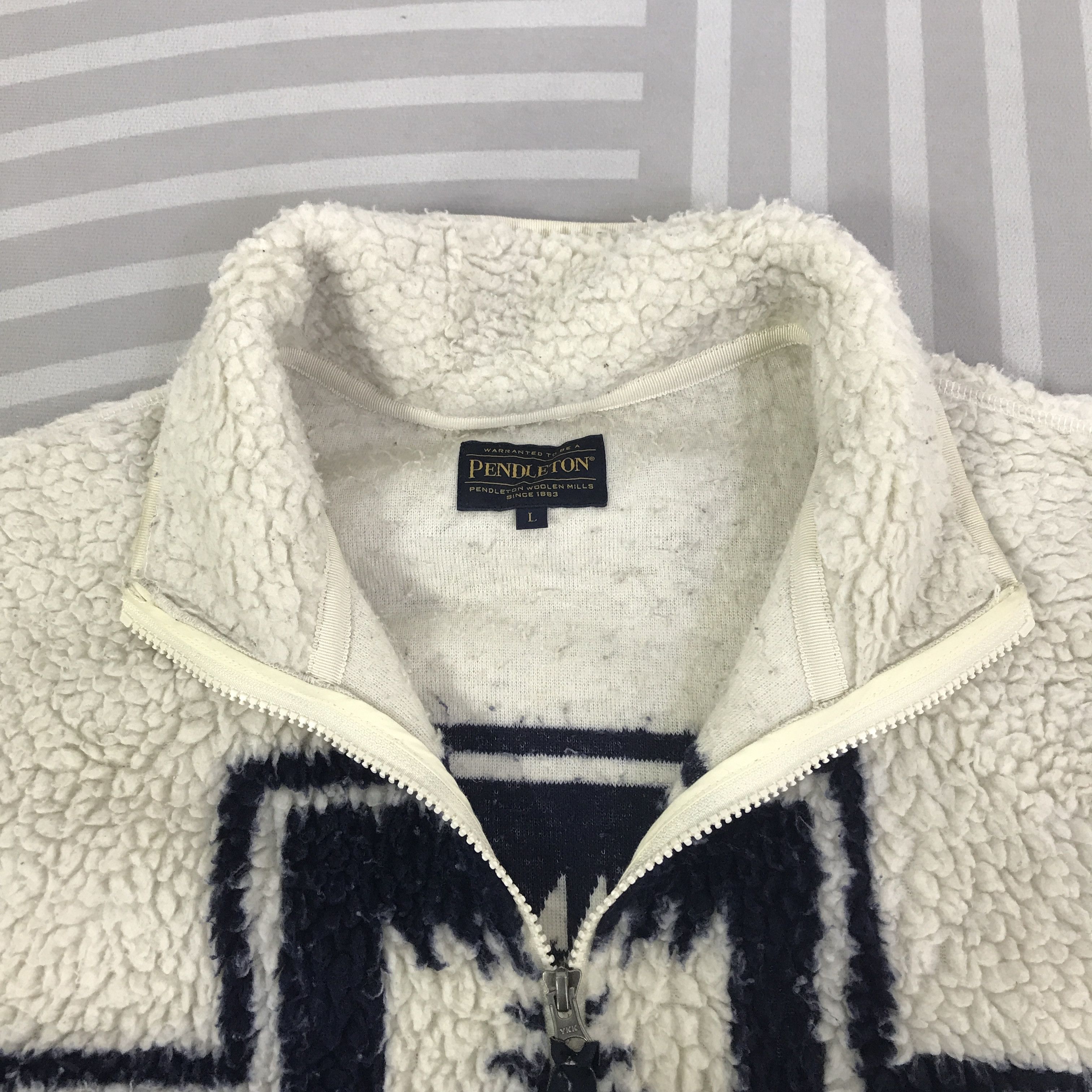 Pendleton Vintage Pandleton navajo sherpa Jacket K85B18 Size US L / EU 52-54 / 3 - 5 Thumbnail