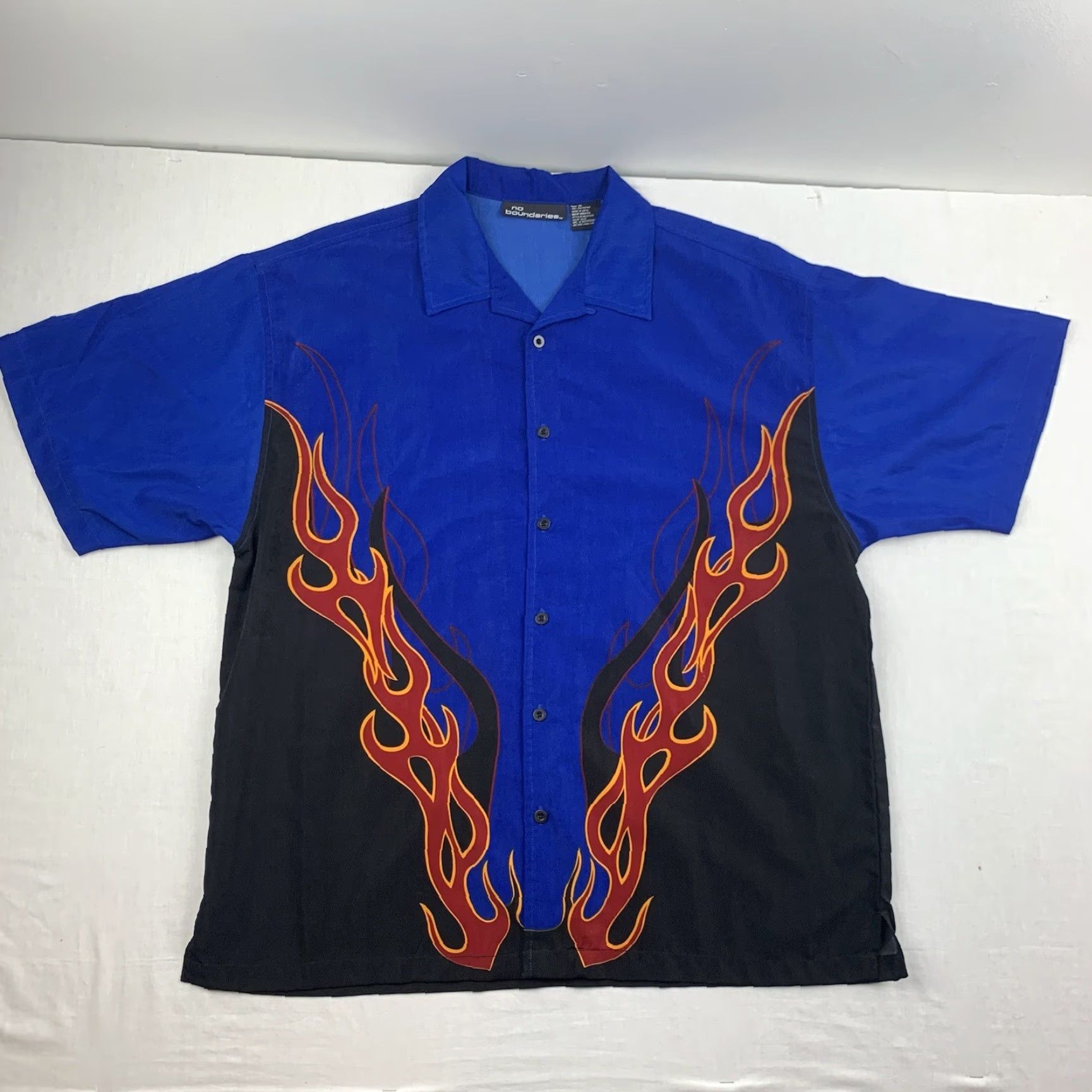 Vintage VINTAGE No Boundaries Button Up Shirt Adult XL Blue Flames Grunge Y2K USA Baggy USA Mens Button-Up Shirt XL Blue Flames Grunge 90s Size US XL / EU 56 / 4 - 2 Thumbnail