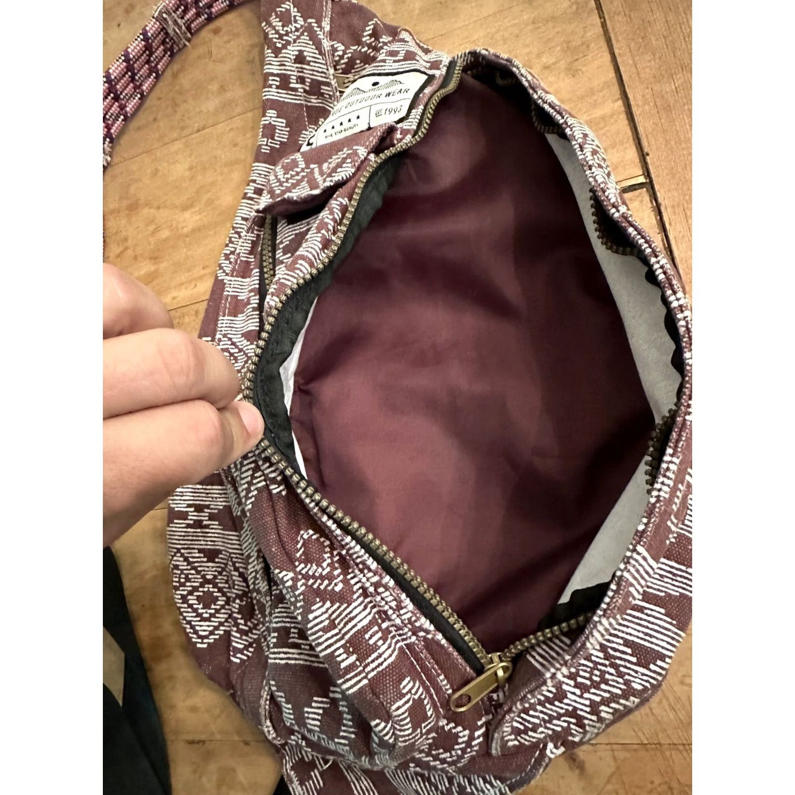 KAVU KAVU Rope Sling Bag Cross Body Hiking Backpack Purple Size ONE SIZE - 6 Thumbnail