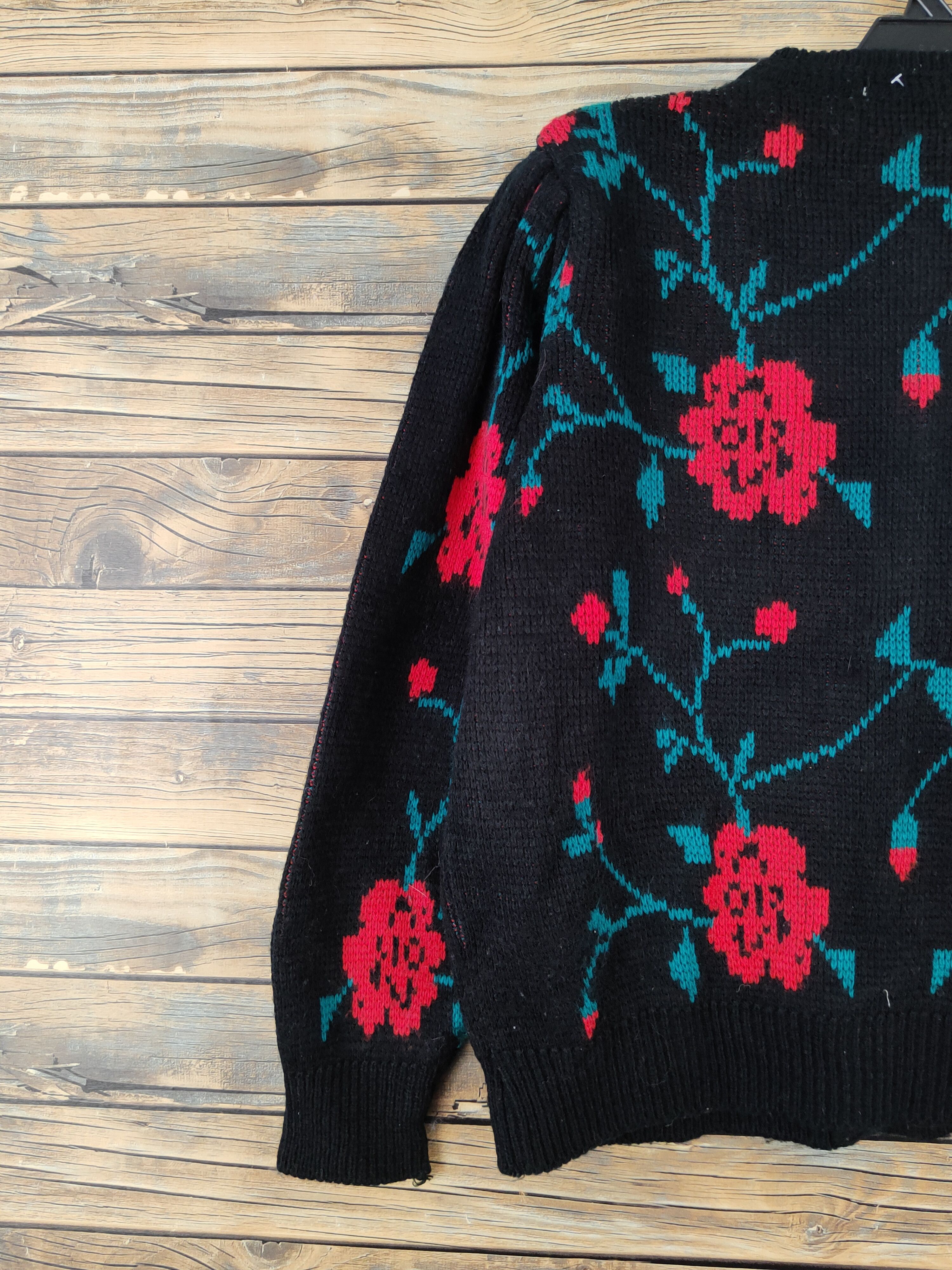 Aran Isles Knitwear × Japanese Brand Japan vintage Black Flowers Knitwear Cardigan #W970 Size M / US 6-8 / IT 42-44 - 8 Thumbnail