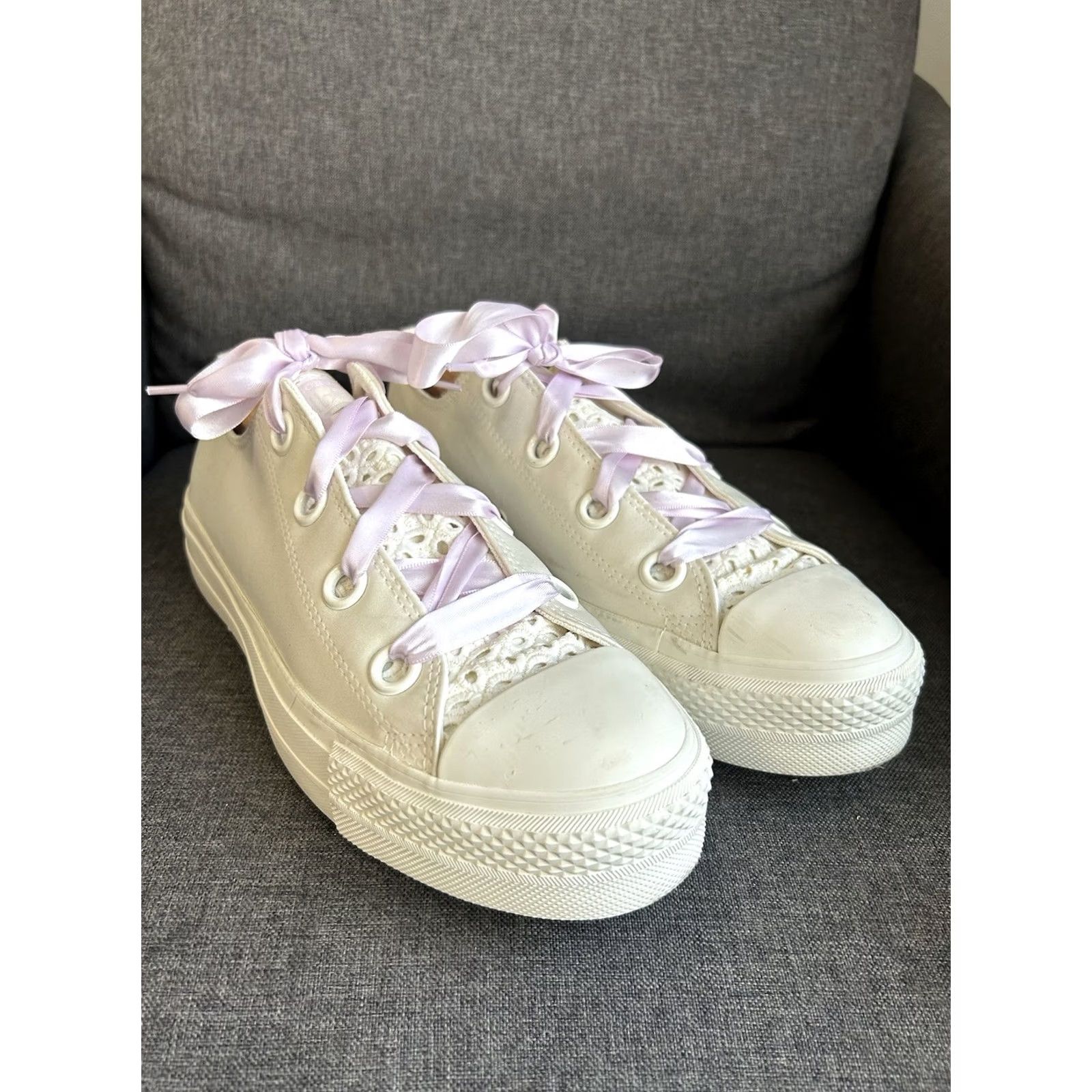 Converse Converse Chuck Taylor Size 11 Egret Lilac Daze Matte Satin Lift Platform Sneaker Women Size US 9 / IT 39 - 2 Thumbnail