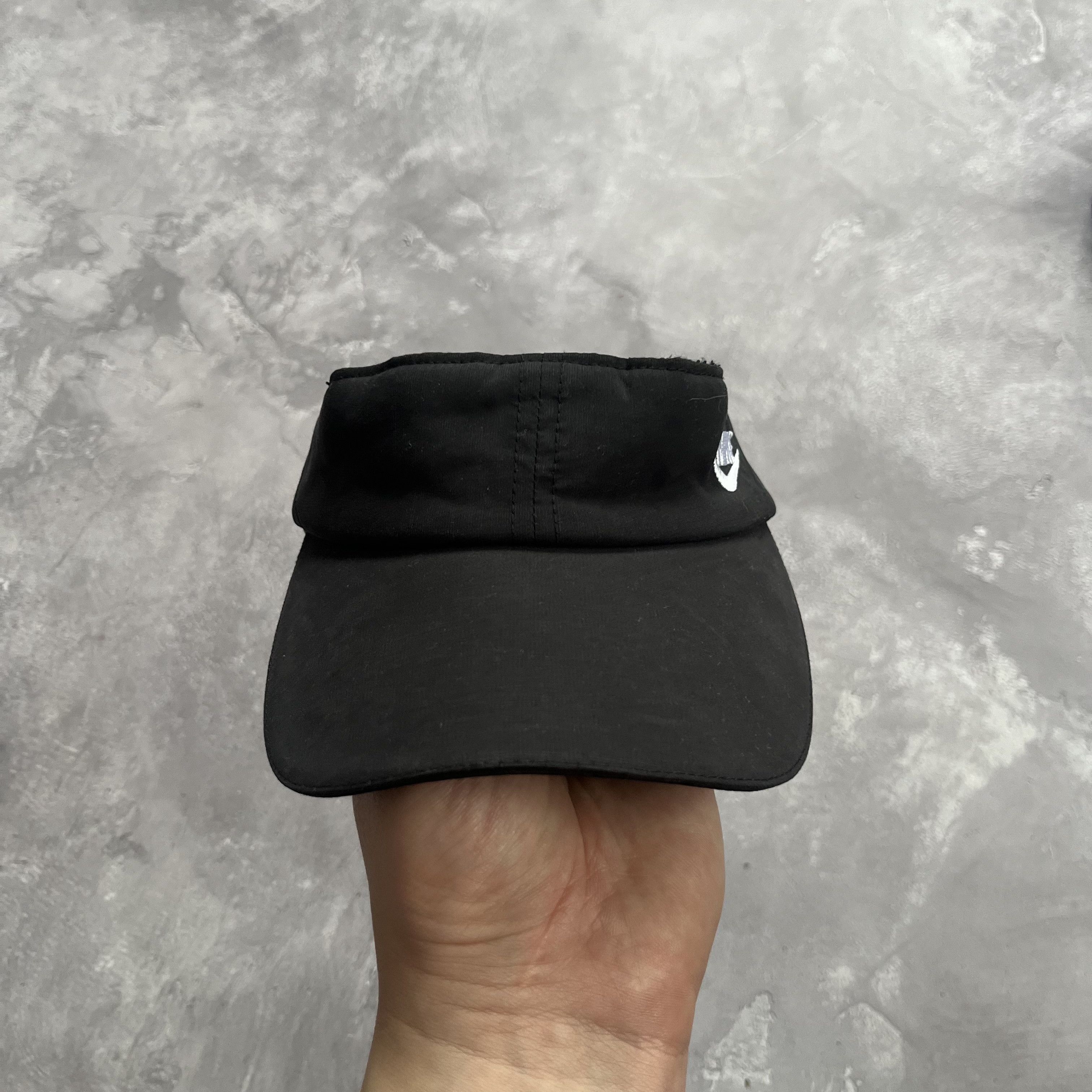 Nike VINTAGE Nike Golf Cap Visor Strap Back Athletic Tennis Y2K Size ONE SIZE - 2 Thumbnail