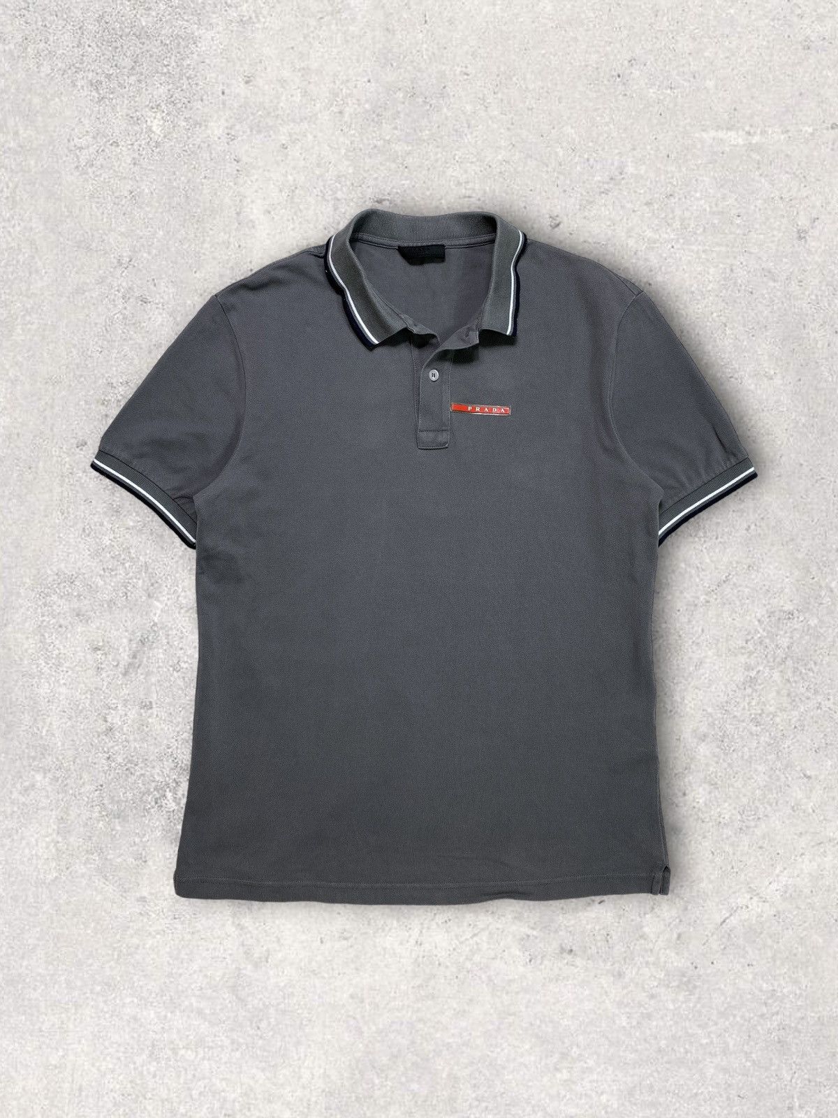 Designer × Prada Prada grey tab polo tshirt luxury premium oldmoney Size US L / EU 52-54 / 3 - 1 Thumbnail