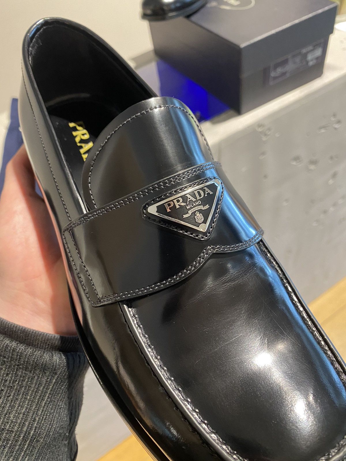 Prada BNWT Prada Loafer/Mokassins Triangolo-Logo Leather Size US 9 / EU 42 - 6 Thumbnail
