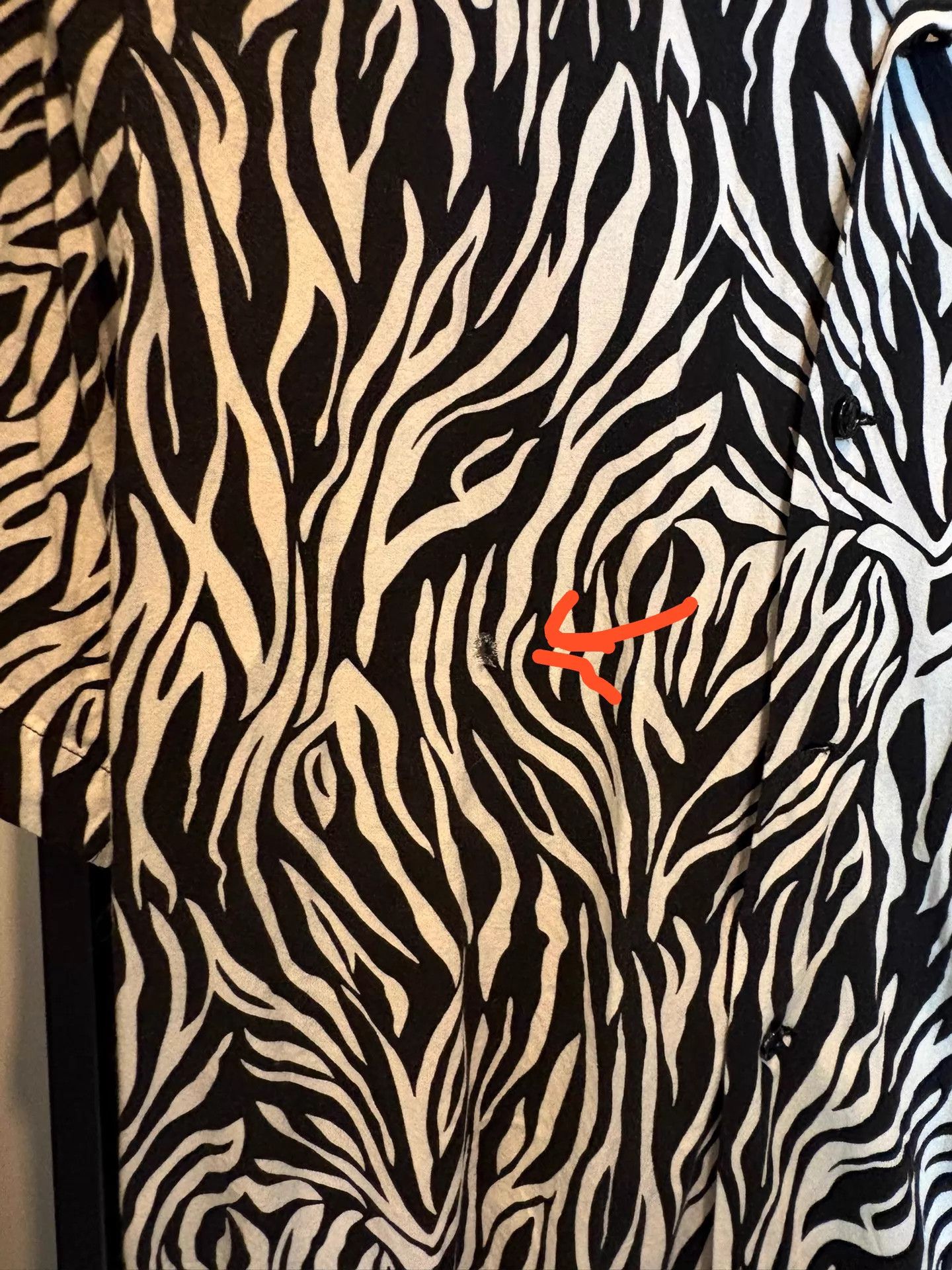 Celine Celine Hedi Slimane SS2020 Zebra Hawaiian Shirt 39 Size US M / EU 48-50 / 2 - 8 Thumbnail