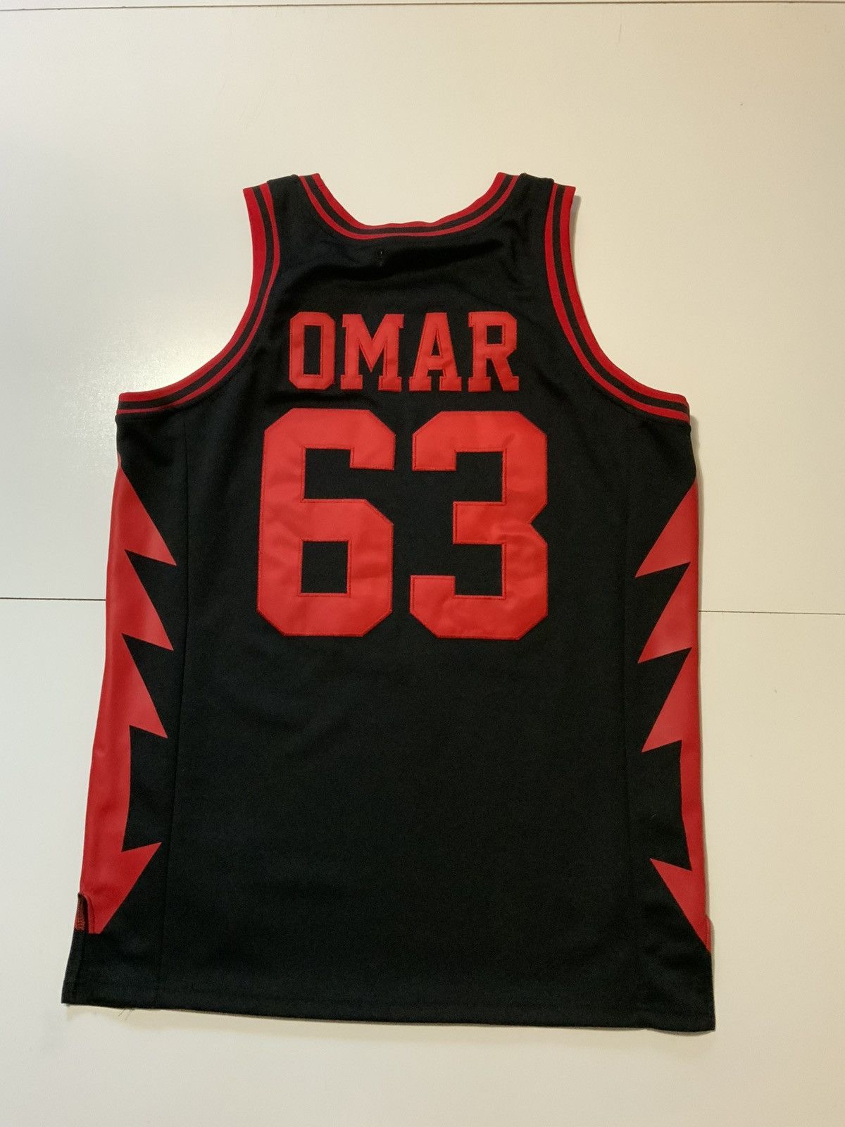 Other The Wire Omar Devon Little Warriors Basketball Jersey Size US L / EU 52-54 / 3 - 2 Thumbnail